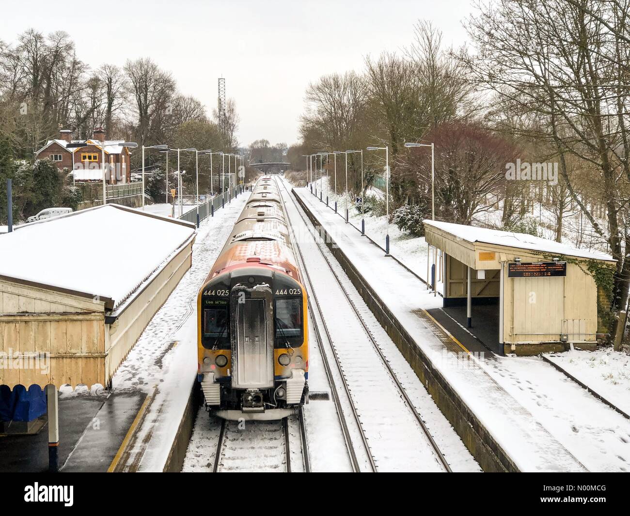 Godalming, UK. 18th Mar, 2018. UK Weather Snow in Godalming. Station