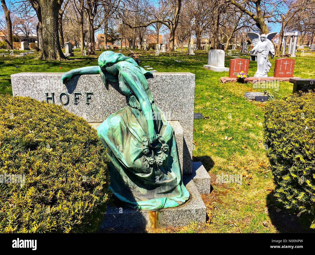Victorian statue woman cemetery hires stock photography and images Alamy