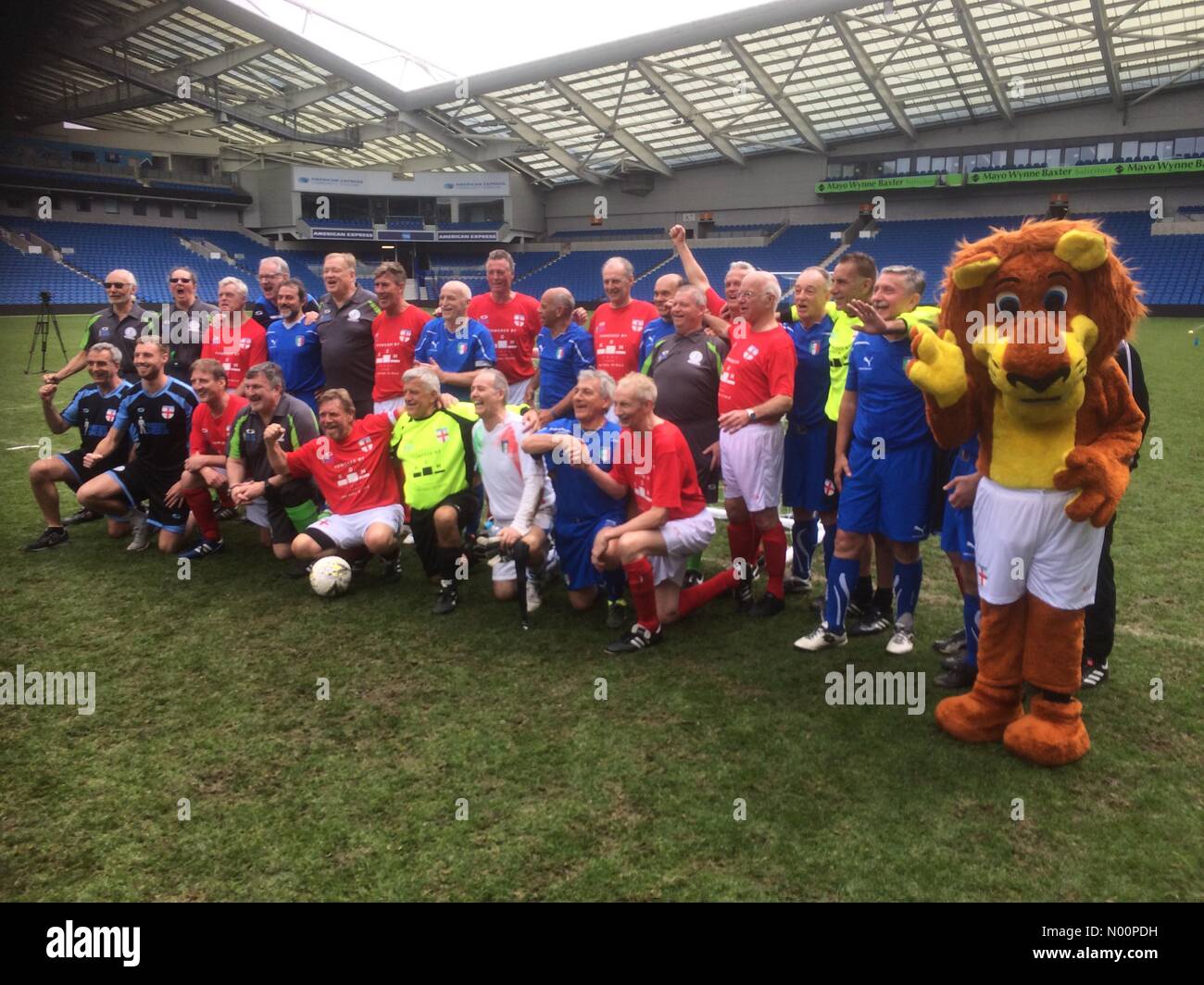 Walking football hires stock photography and images Alamy