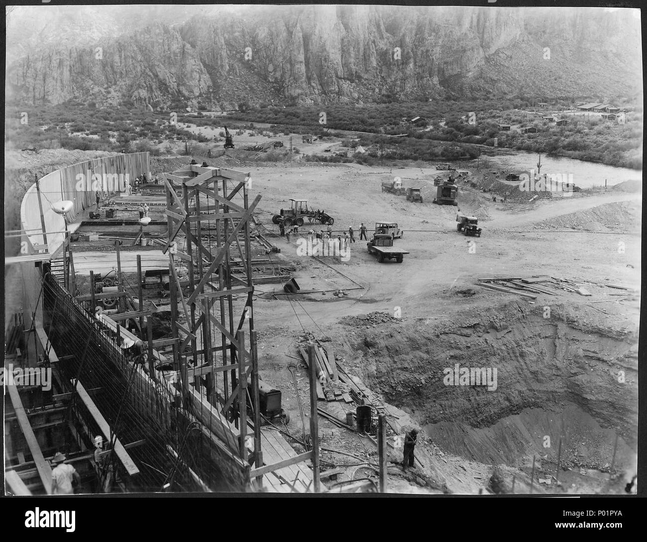 Stewart Mountain Dam. View from left end of gate operating platform ...