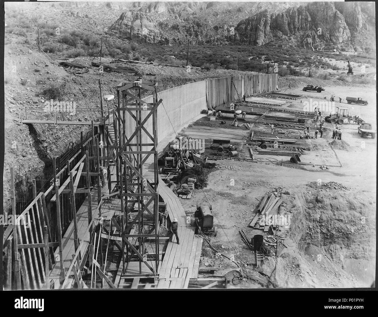 Stewart Mountain Dam. View from left end of gate operating platform ...