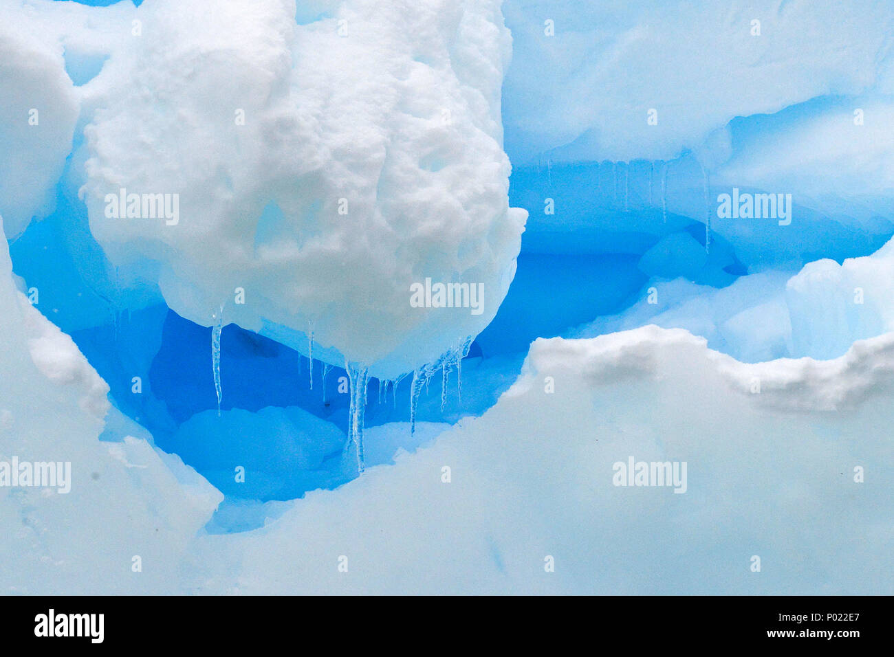 Schmelzendes Eis in der Charlotte Bay, Danco-Kueste, Grahamland. Antarktis | Melting ice at Charlotte Bay, Danco coast, Grahamland. Antarctica Stock Photo