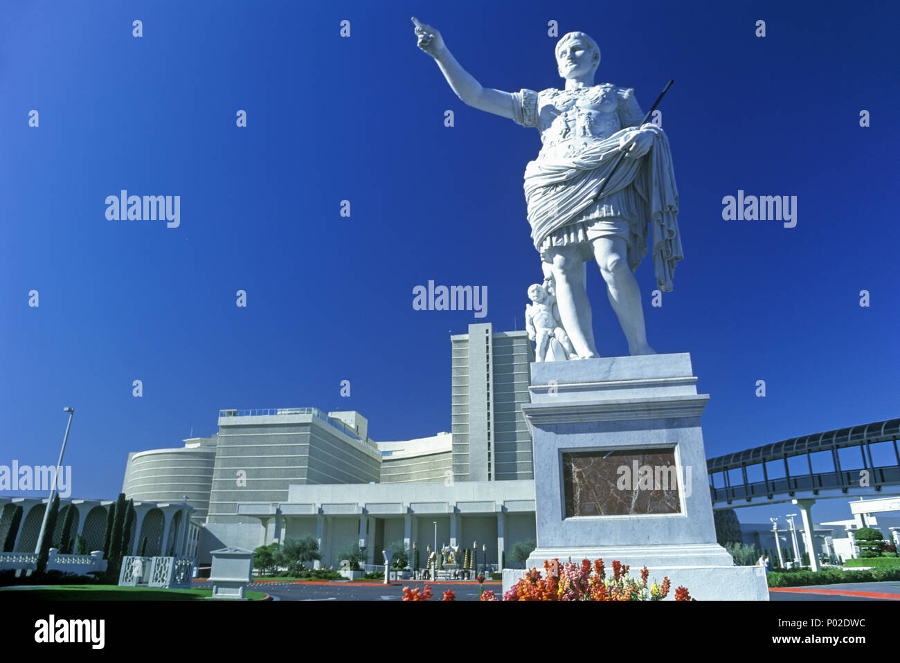 1992 HISTORICAL STATUE CAESARS PALACE HOTEL CASINO THE STRIP LAS VEGAS