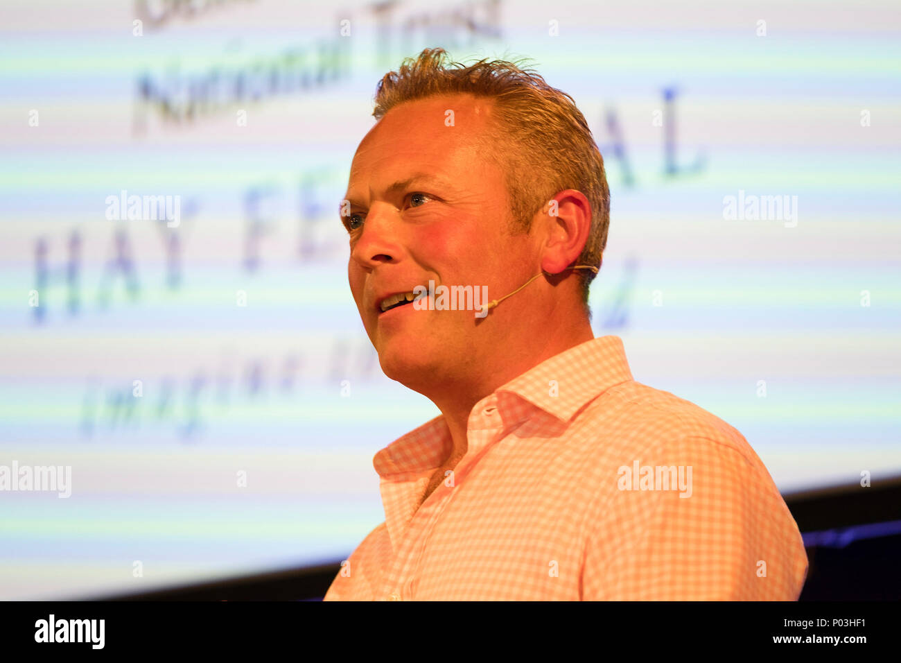 JULES HUDSON, archaeologist, historian,  BBC television presenter (Escape to the Country, Countryfile) , speaking about his passion for walled gardens at the Hay Festival  of Literature and the Arts, May 2018 Stock Photo