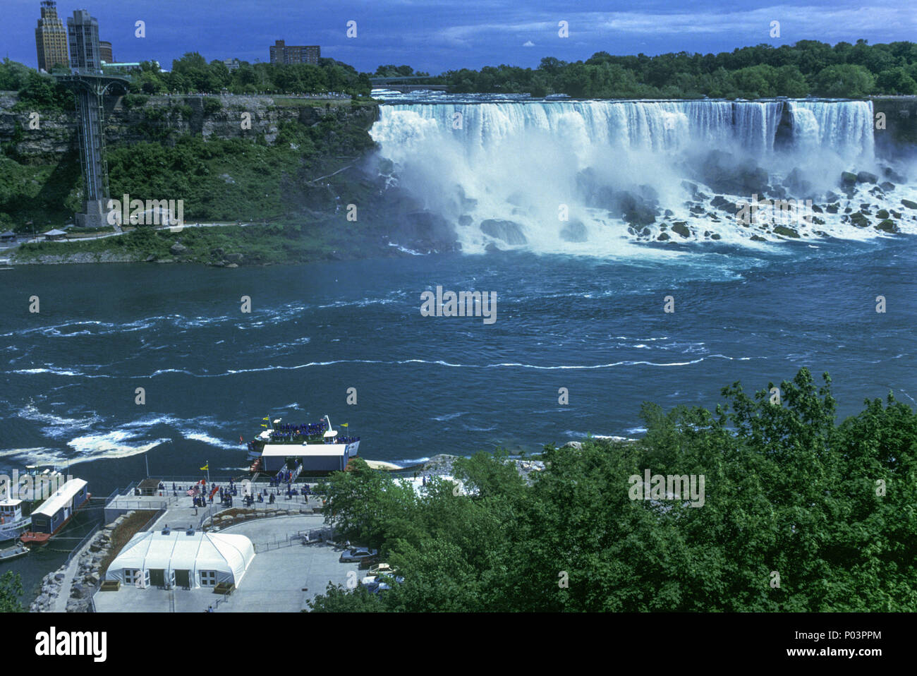 1992 HISTORICAL AMERICAN WATERFALLS NIAGARA FALLS NEW YORK STATE USA Stock Photo
