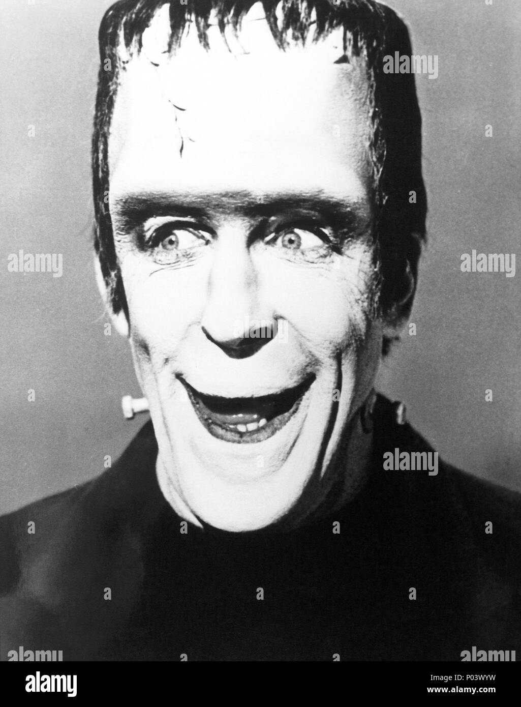 Original Film Title: THE MUNSTERS.  English Title: THE MUNSTERS.  Year: 1964.  Stars: FRED GWYNNE. Credit: CBS/MCA/UNIVERSAL / Album Stock Photo