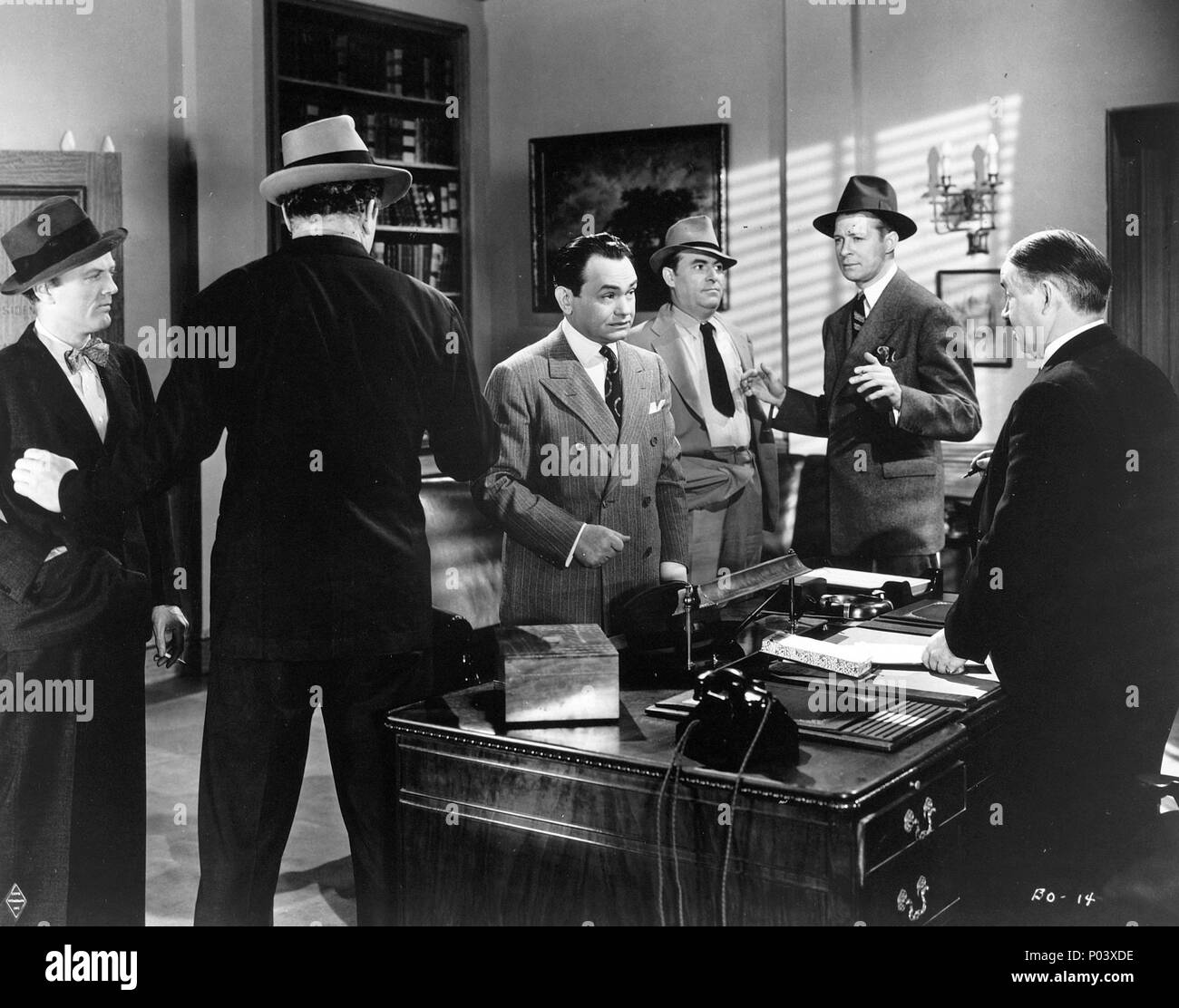 Original Film Title: BROTHER ORCHID.  English Title: BROTHER ORCHID.  Film Director: LLOYD BACON.  Year: 1940.  Stars: EDWARD G. ROBINSON. Credit: WARNER BROTHERS / Album Stock Photo