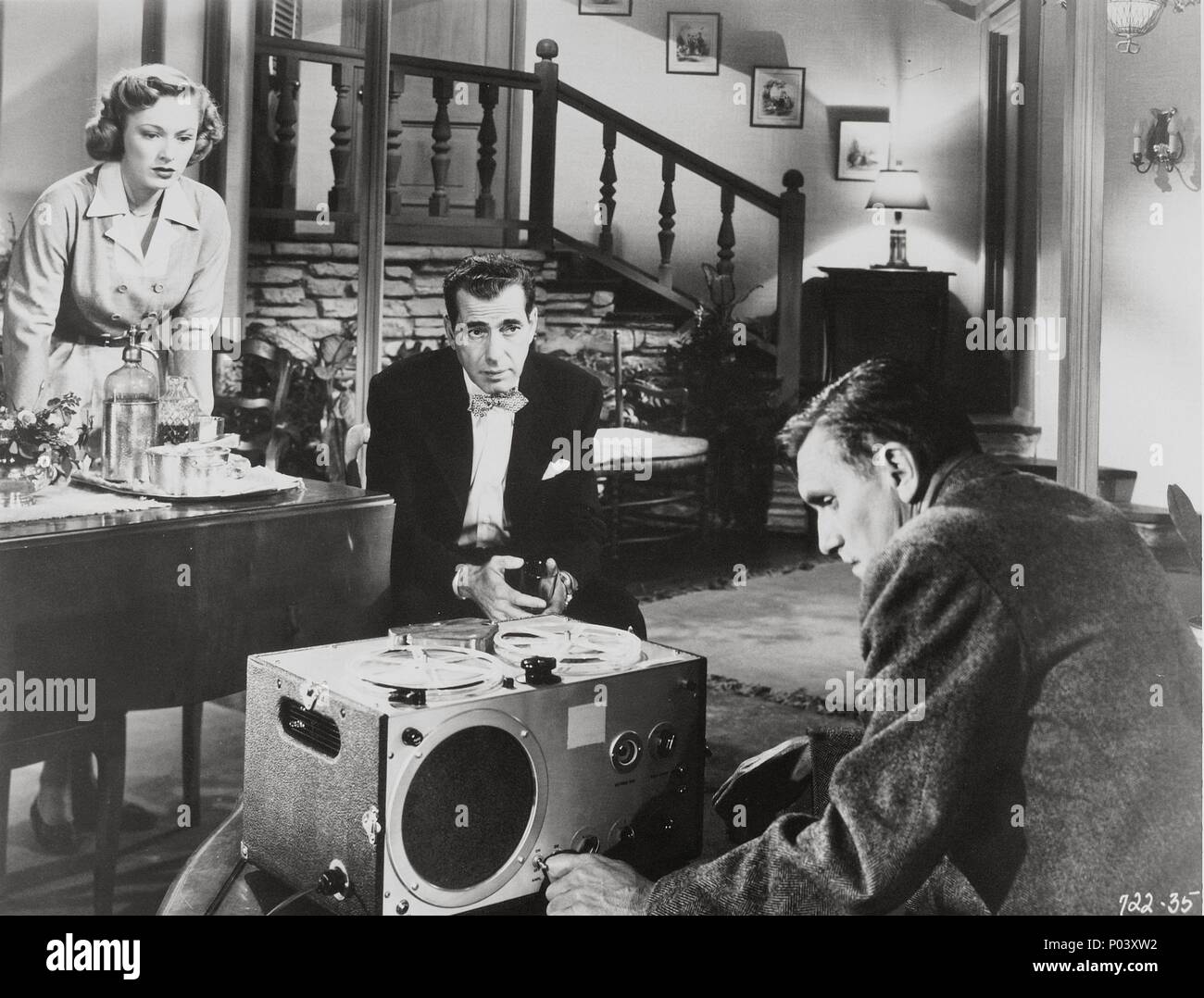 Original Film Title CHAIN LIGHTNING. English Title CHAIN LIGHTNING