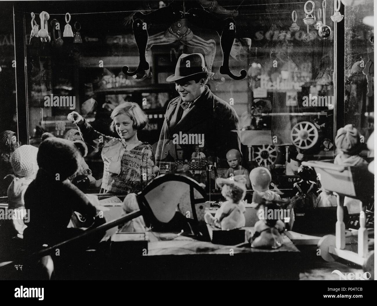 Fritz lang 'm' 1931 hi-res stock photography and images - Alamy