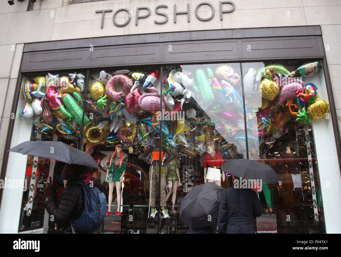 A retail store on oxford street hires stock photography and