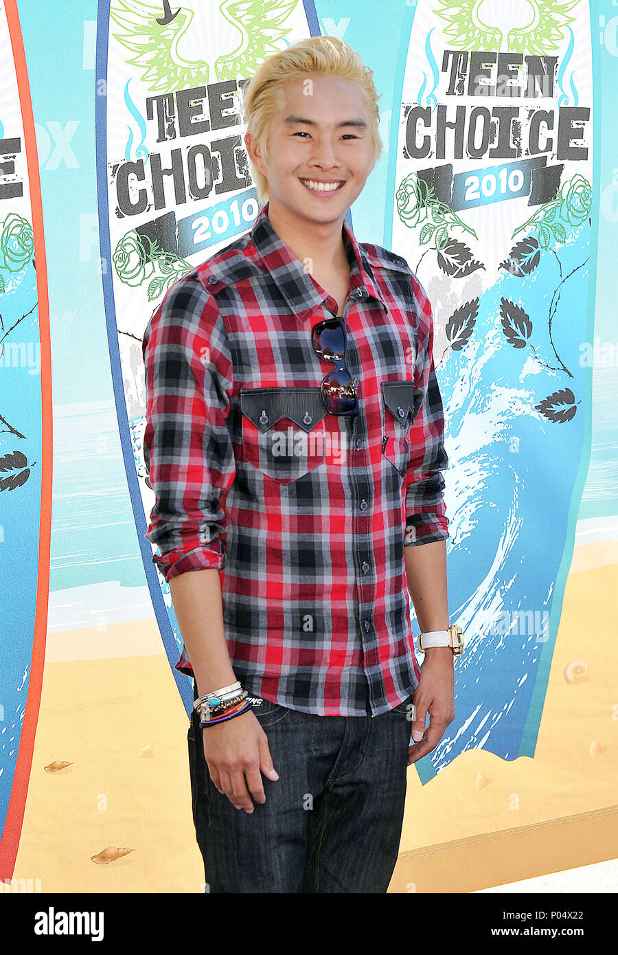 Justin Chon Teen Choice Awards 2010 at the Gibson Amphitheatre In Los Angeles.Justin Chon 171 Red Carpet Event, Vertical, USA, Film Industry, Celebrities,  Photography, Bestof, Arts Culture and Entertainment, Topix Celebrities fashion /  Vertical, Best of, Event in Hollywood Life - California,  Red Carpet and backstage, USA, Film Industry, Celebrities,  movie celebrities, TV celebrities, Music celebrities, Photography, Bestof, Arts Culture and Entertainment,  Topix, vertical, one person,, from the year , 2010, inquiry tsuni@Gamma-USA.com - Three Quarters Stock Photo