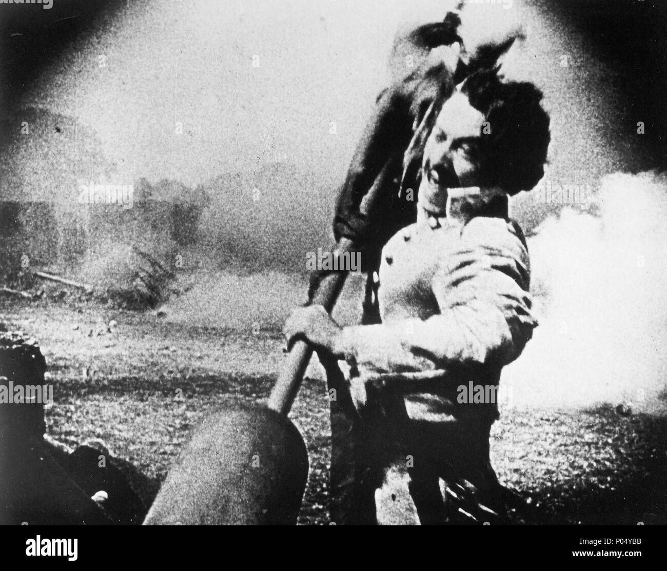 Original Film Title: THE BIRTH OF A NATION.  English Title: THE BIRTH OF A NATION.  Film Director: D. W. GRIFFITH.  Year: 1915.  Stars: HENRY B. WALTHALL. Credit: EPIC / Album Stock Photo