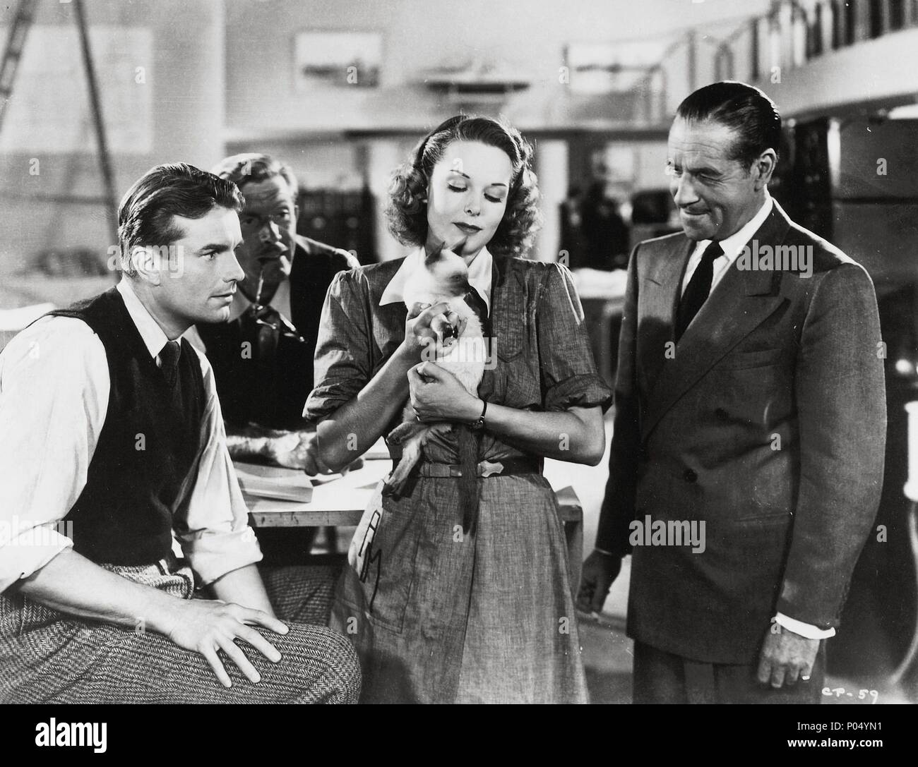 Original Film Title: CAT PEOPLE.  English Title: CAT PEOPLE.  Film Director: JACQUES TOURNEUR.  Year: 1942.  Stars: JANE RANDOLPH; KENT SMITH. Credit: RKO / Album Stock Photo