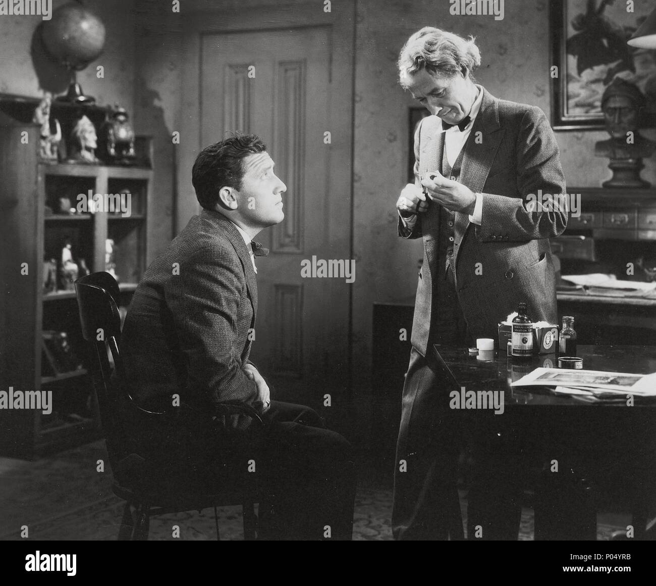 Original Film Title: DANTE'S INFERNO.  English Title: DANTE'S INFERNO.  Film Director: HARRY LACHMAN.  Year: 1935.  Stars: SPENCER TRACY; HENRY B. WALTHALL. Credit: FOX FILMS / Album Stock Photo