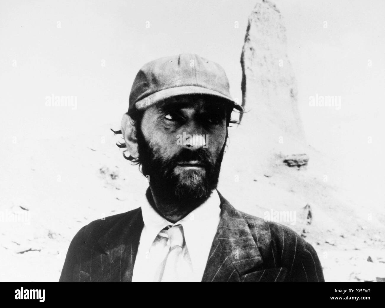 Original Film Title: PARIS, TEXAS.  English Title: PARIS, TEXAS.  Film Director: WIM WENDERS.  Year: 1984.  Stars: HARRY DEAN STANTON. Credit: 20TH CENTURY FOX / Album Stock Photo