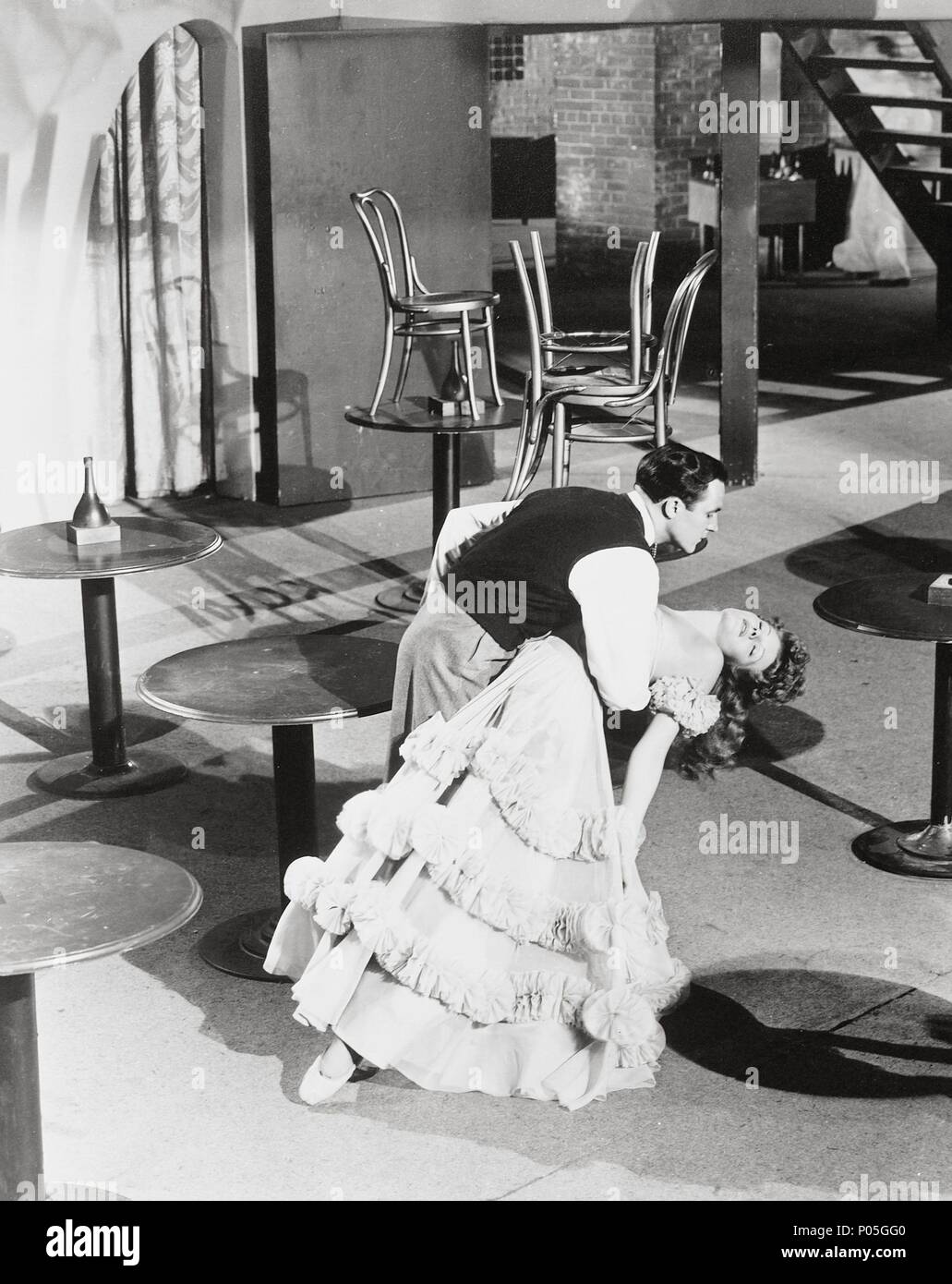 Original Film Title: COVER GIRL.  English Title: COVER GIRL.  Film Director: CHARLES VIDOR.  Year: 1944.  Stars: GENE KELLY; RITA HAYWORTH. Credit: COLUMBIA PICTURES / Album Stock Photo