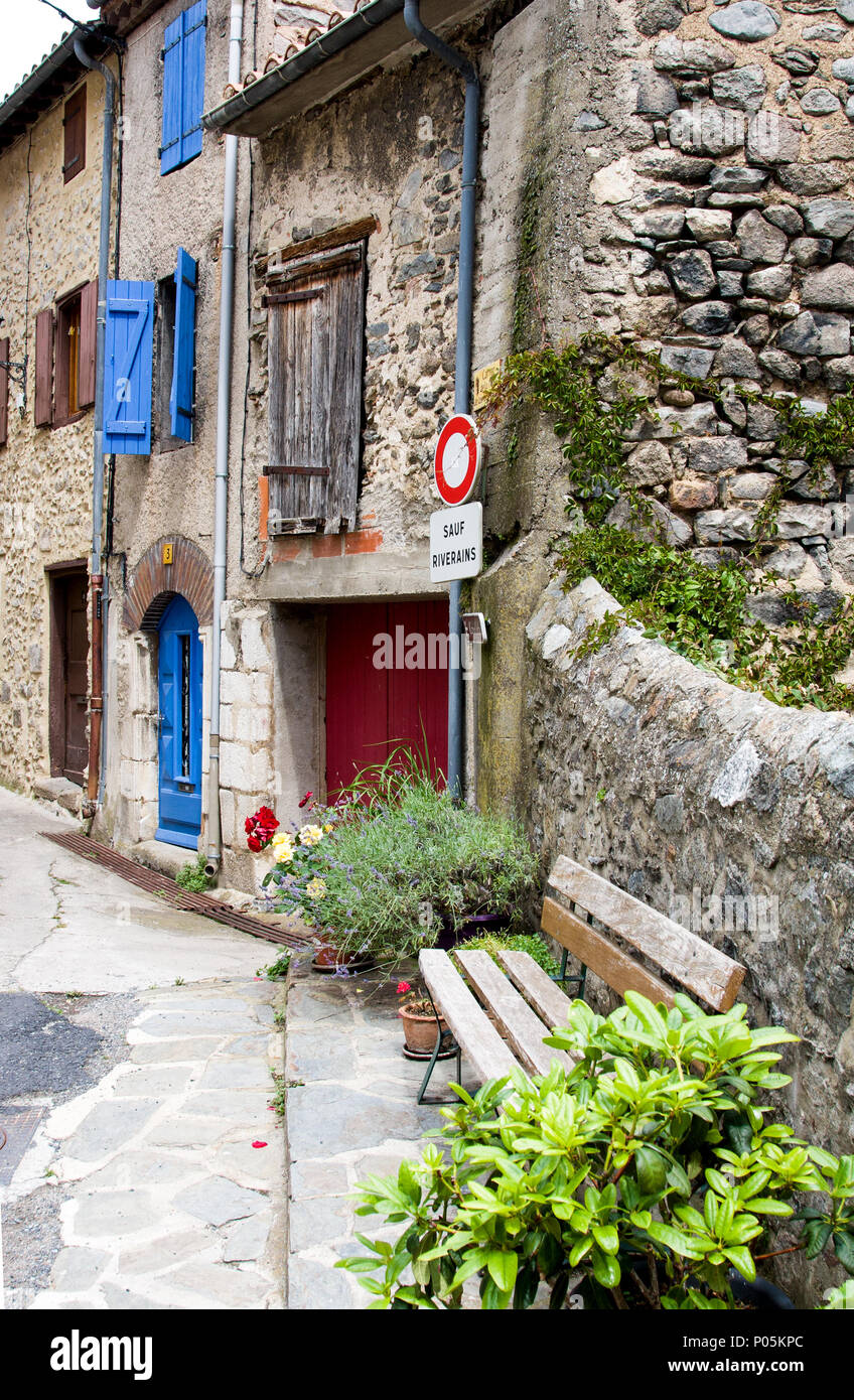 les plus petit village de france les moins peuplés