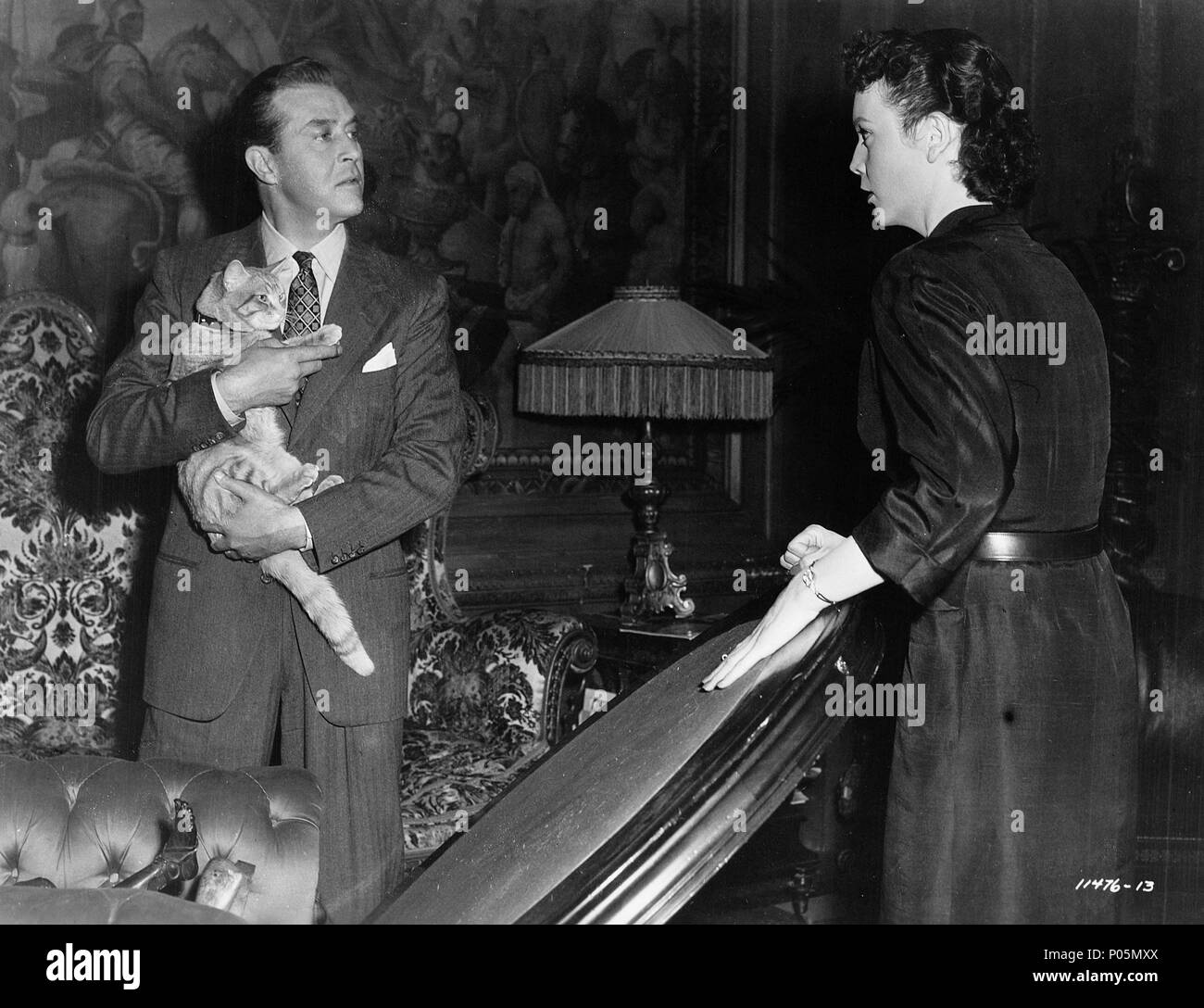 Original Film Title: RHUBARB.  English Title: RHUBARB.  Film Director: ARTHUR LUBIN.  Year: 1951.  Stars: JAN STERLING; RAY MILLAND. Credit: PARAMOUNT PICTURES / Album Stock Photo