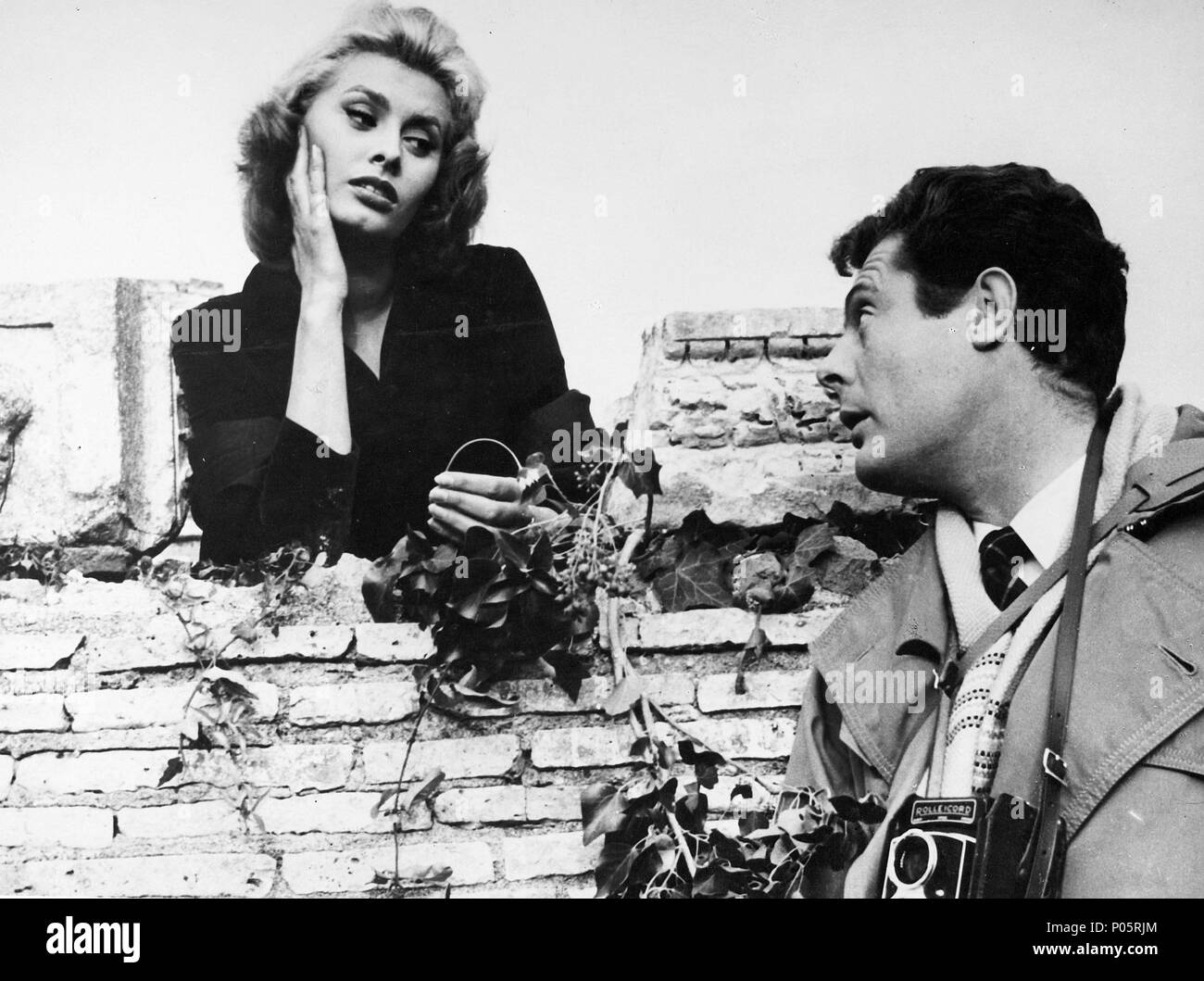 Original Film Title: LA FORTUNA DI ESSERE DONNA.  English Title: LUCKY TO BE A WOMAN.  Film Director: ALESSANDRO BLASETTI.  Year: 1956.  Stars: SOPHIA LOREN; MARCELLO MASTROIANNI. Stock Photo