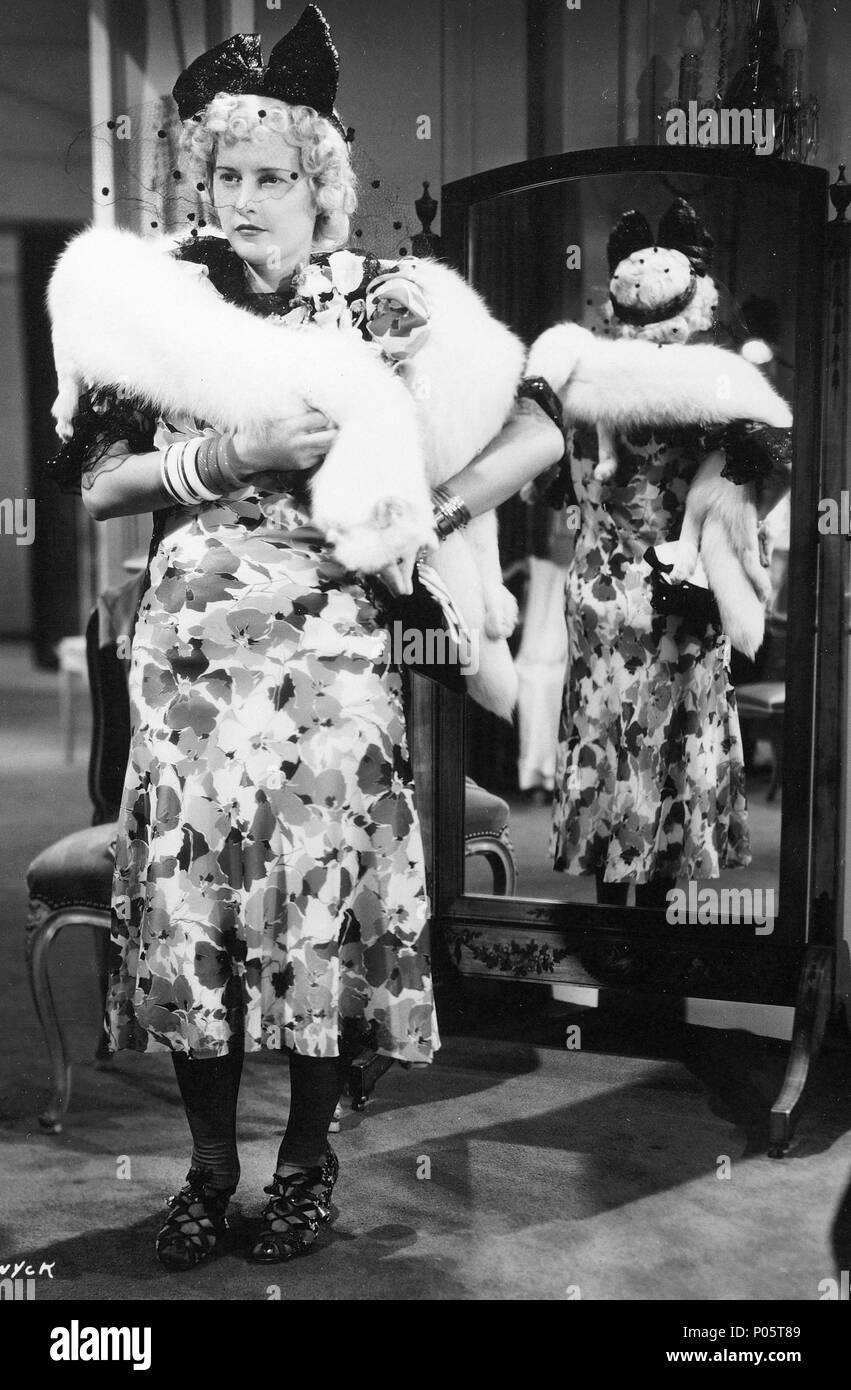 Original Film Title: STELLA DALLAS. English Title: STELLA DALLAS. Film  Director: KING VIDOR. Year: 1937. Stars: BARBARA STANWYCK. Credit: UNITED  ARTISTS / Album Stock Photo - Alamy