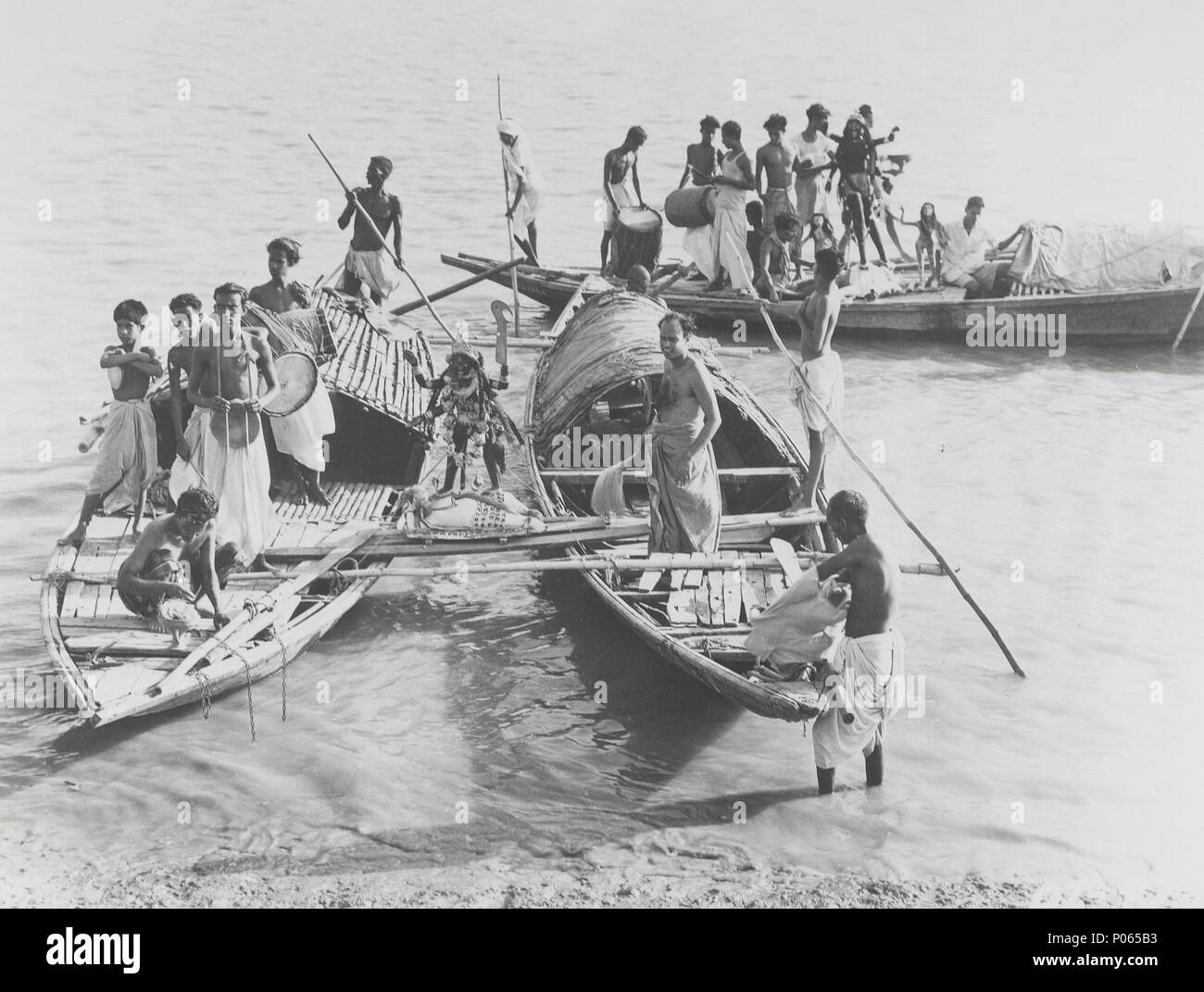 Original Film Title: THE RIVER. English Title: THE RIVER. Film Director ...