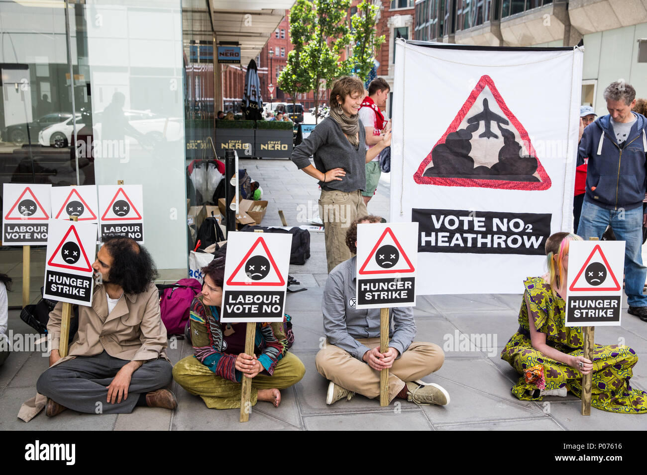 London, UK. 9th June, 2018. Climate change activists from Vote No Heathrow commence a hunger strike outside the Labour Party HQ to urge the party to commit its MPs to voting in Parliament against approval of a third runway at Heathrow Airport. Cabinet approval was given last week. Credit: Mark Kerrison/Alamy Live News Stock Photo