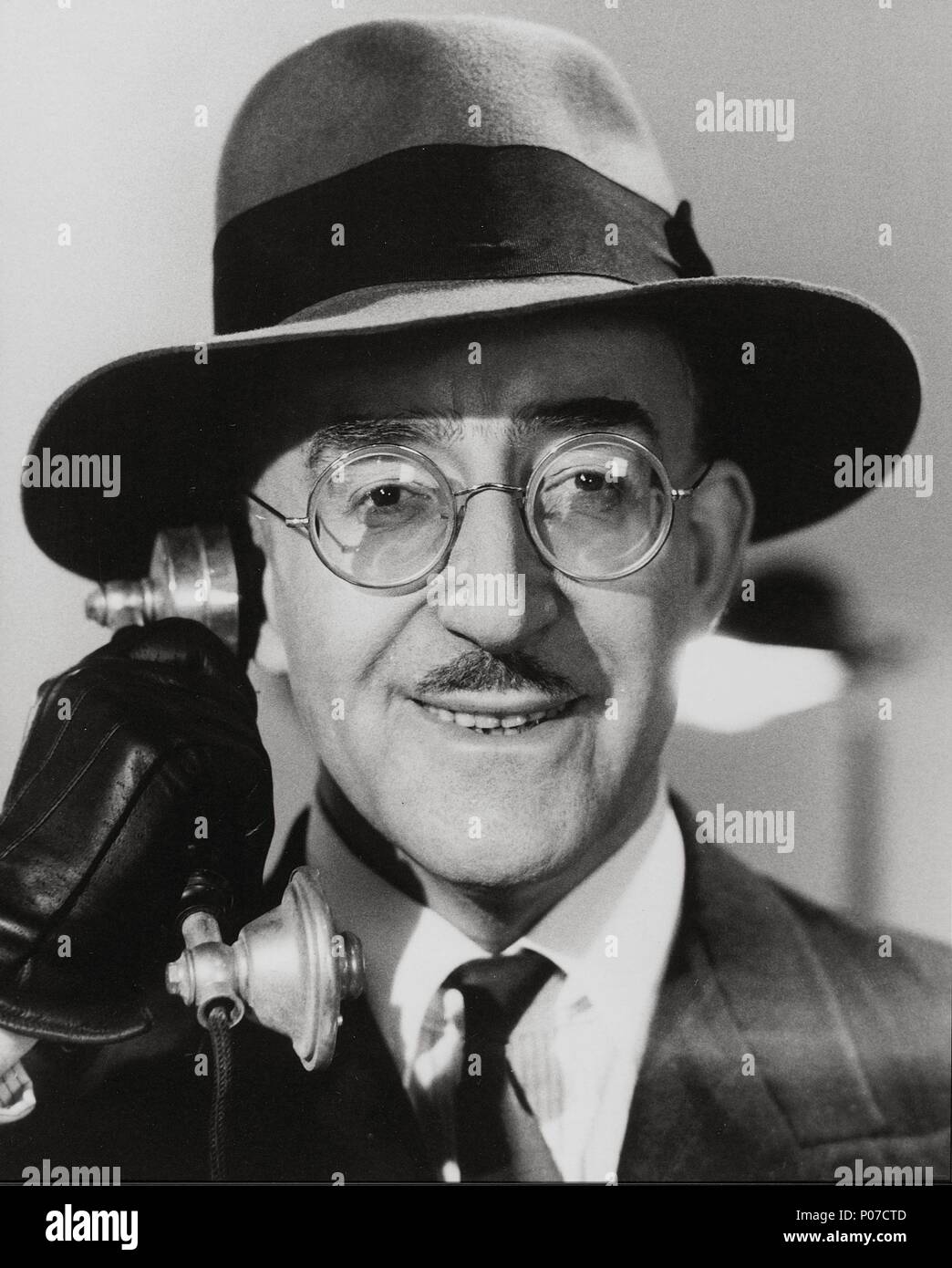 Original Film Title SOFT BEDS AND HARD BATTLES. English Title SOFT