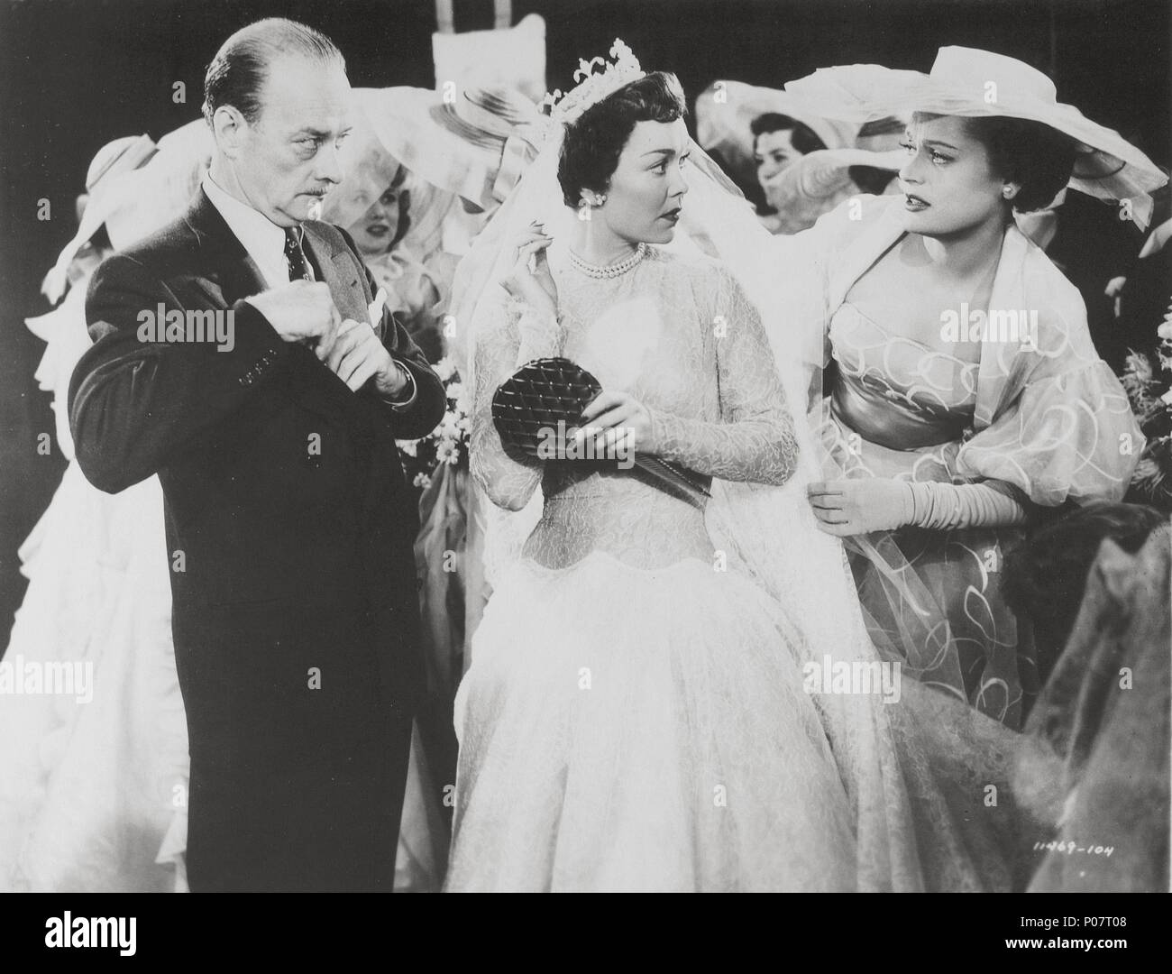 Original Film Title: HERE COMES THE GROOM. English Title: HERE COMES THE  GROOM. Film Director: FRANK CAPRA. Year: 1951. Stars: ALEXIS SMITH; JANE  WYMAN. Credit: PARAMOUNT PICTURES / Album Stock Photo - Alamy, image size:1300x1080