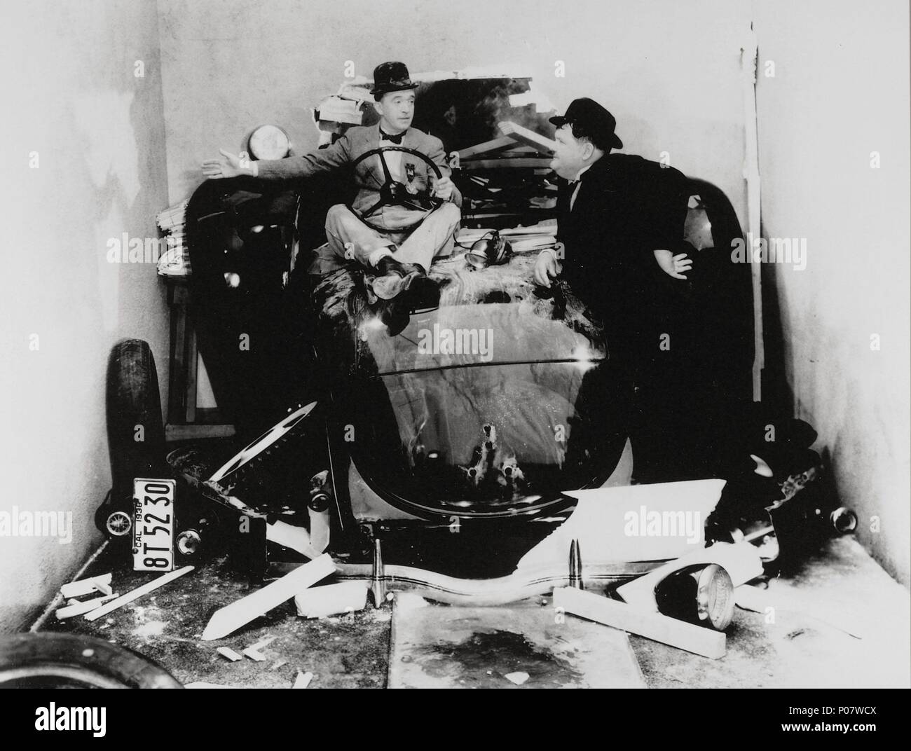 Laurel and hardy car hi-res stock photography and images - Alamy