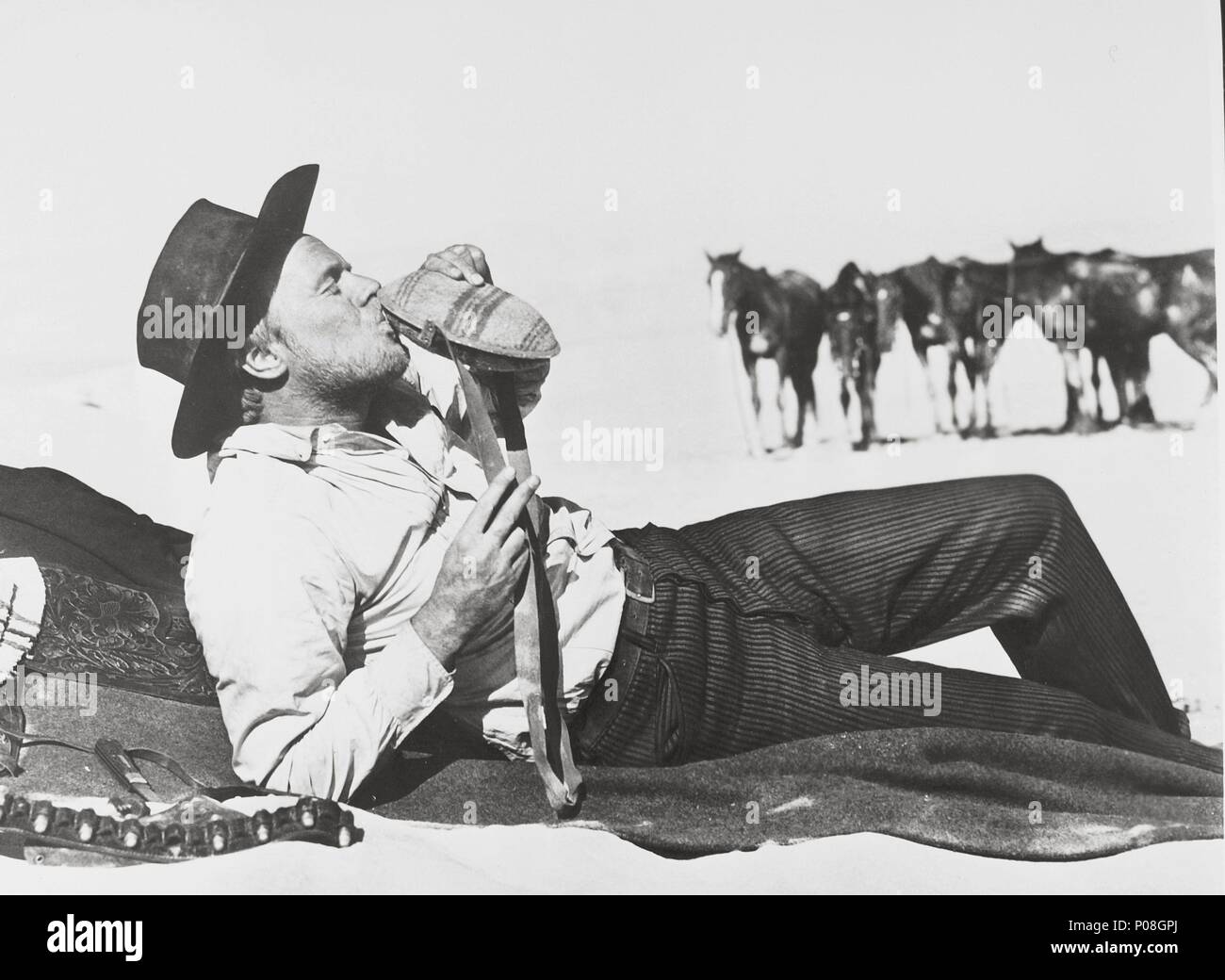 Original Film Title: YELLOW SKY. English Title: YELLOW SKY. Film