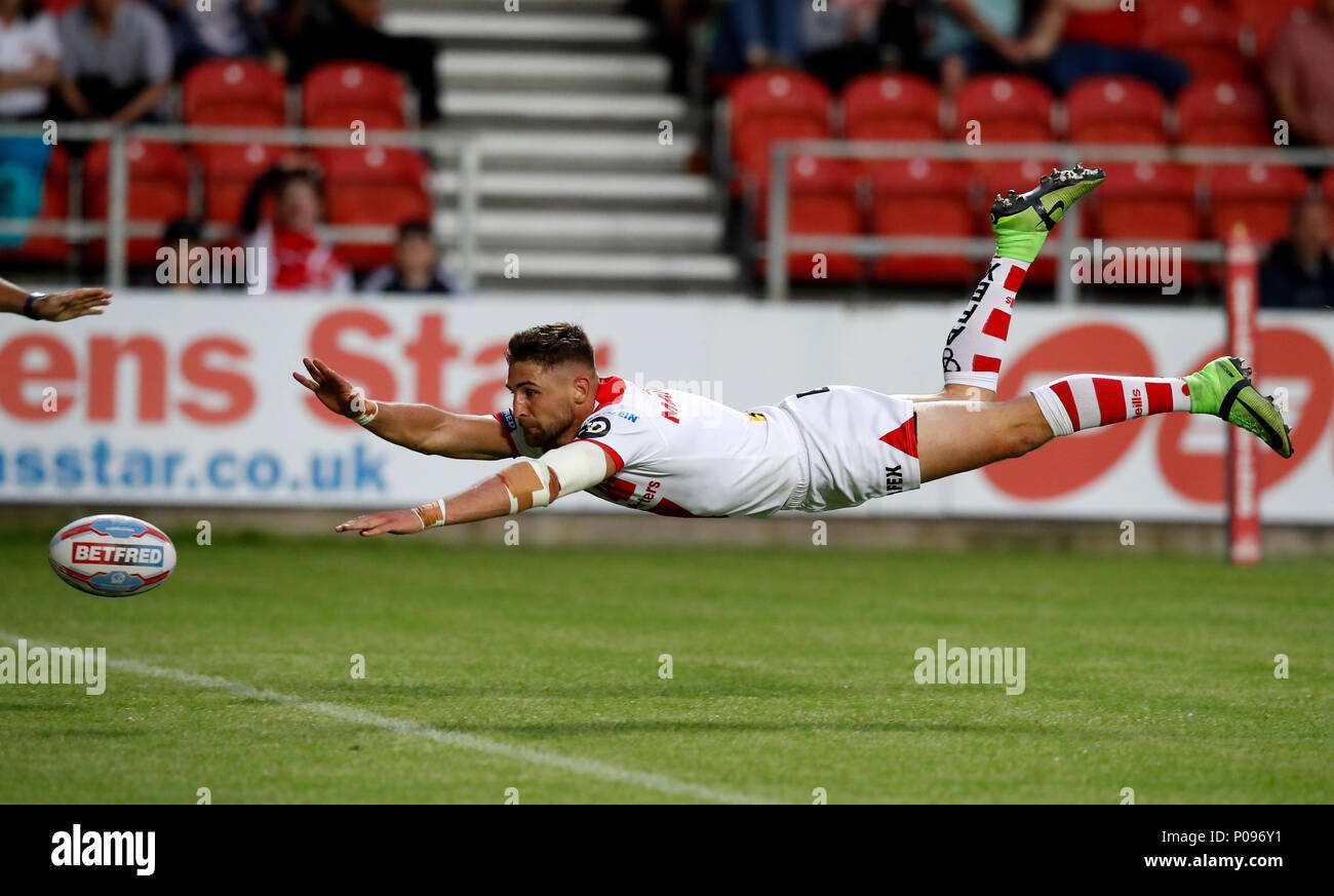 Expandable Try Line Try line but just comes up short hi-res stock photography and images ...