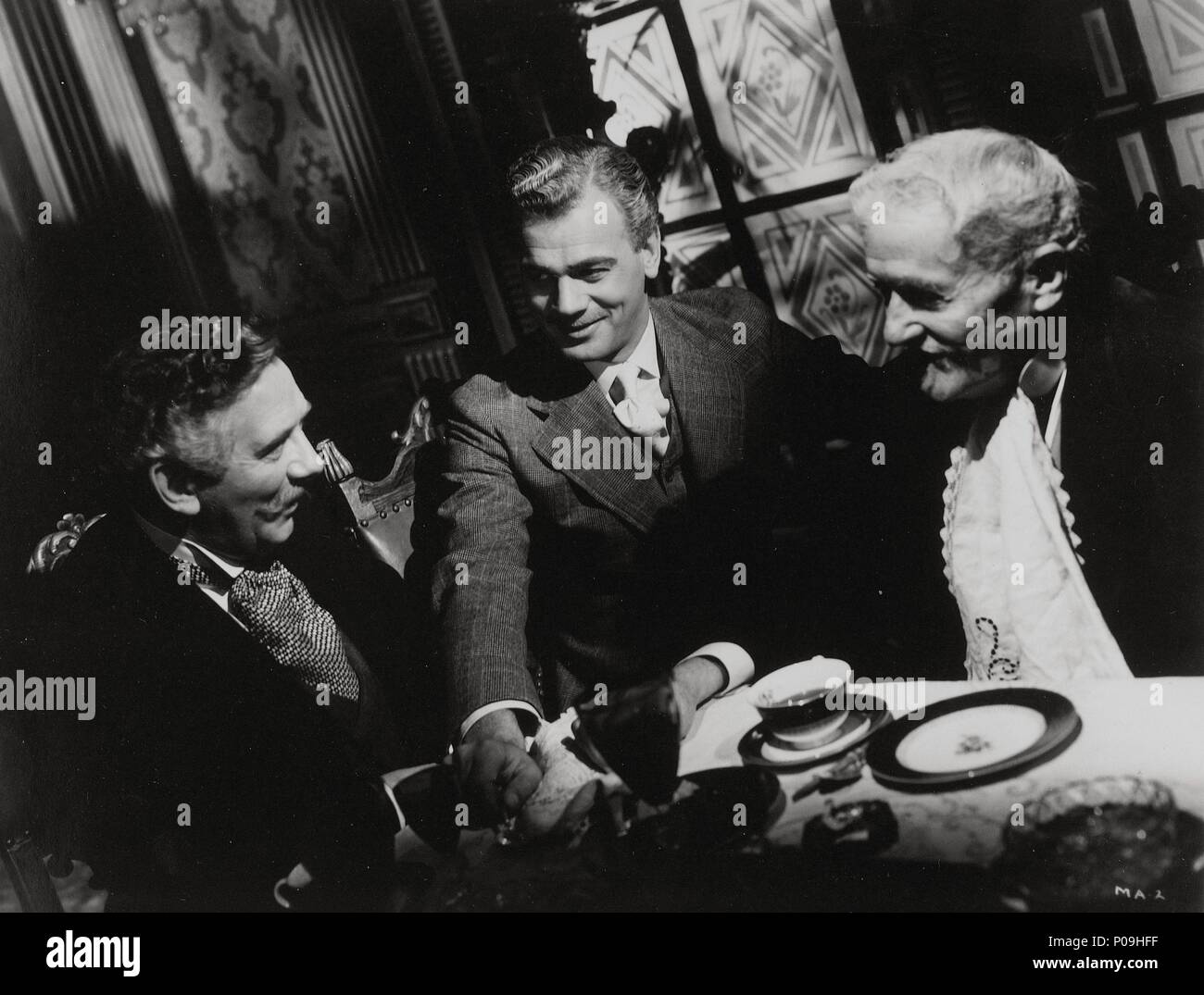 Original Film Title: THE MAGNIFICENT AMBERSONS. English Title: THE ...