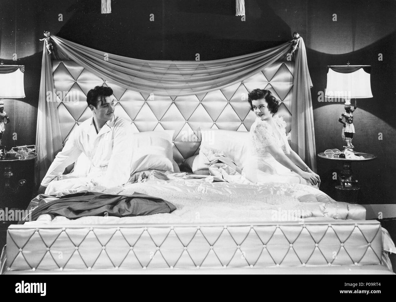 Original Film Title: TWIN BEDS. English Title: TWIN BEDS. Film Director ...