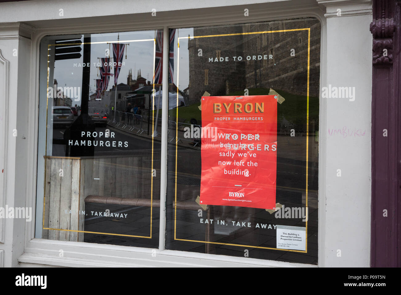 Windsor, UK. 16th May, 2018. A notice in the window of a branch of the Byron burger chain indicating that it has been closed. A total of 16 branches h Stock Photo