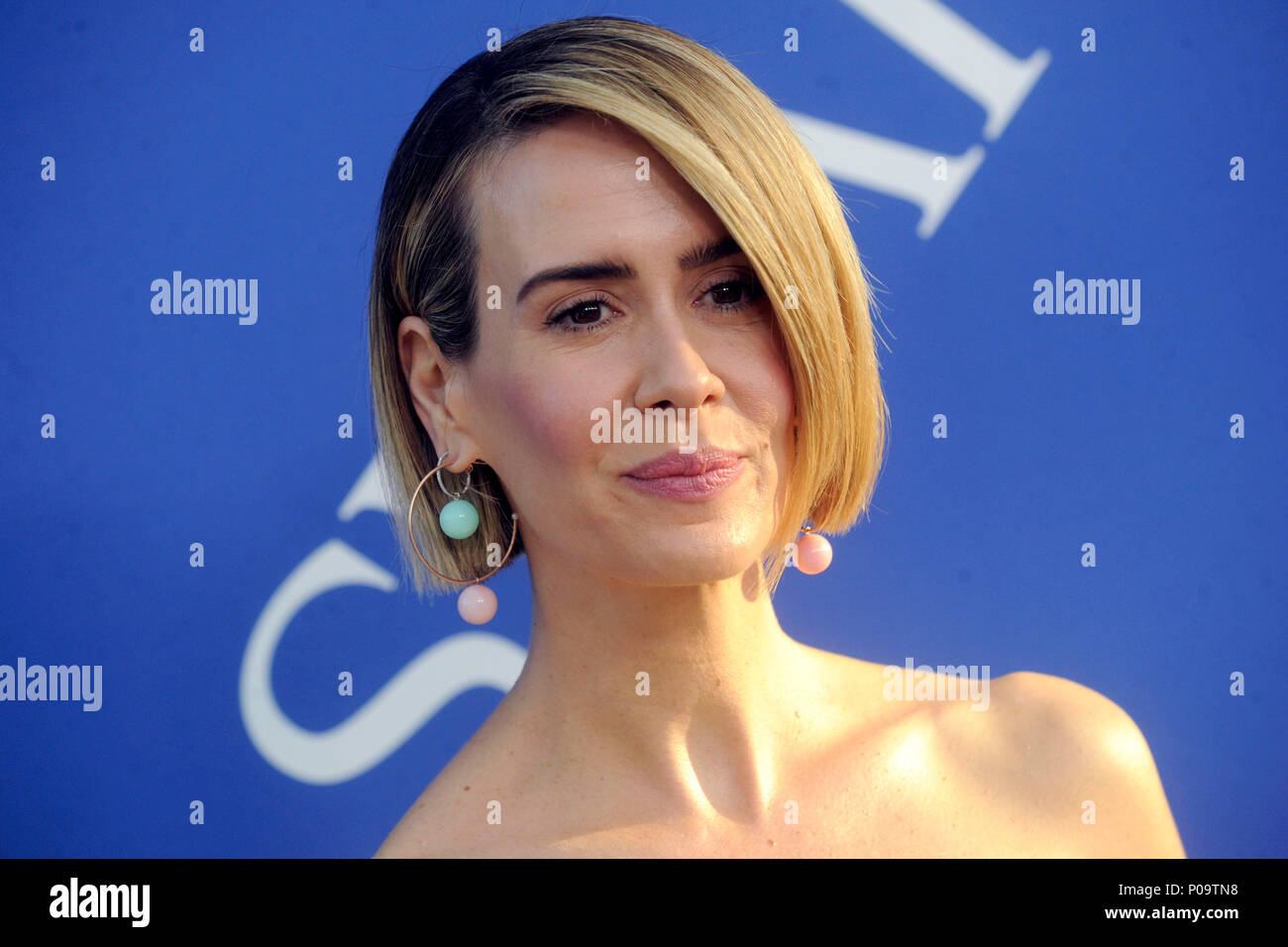 Lana winters billie dean howard in hi-res stock photography and images