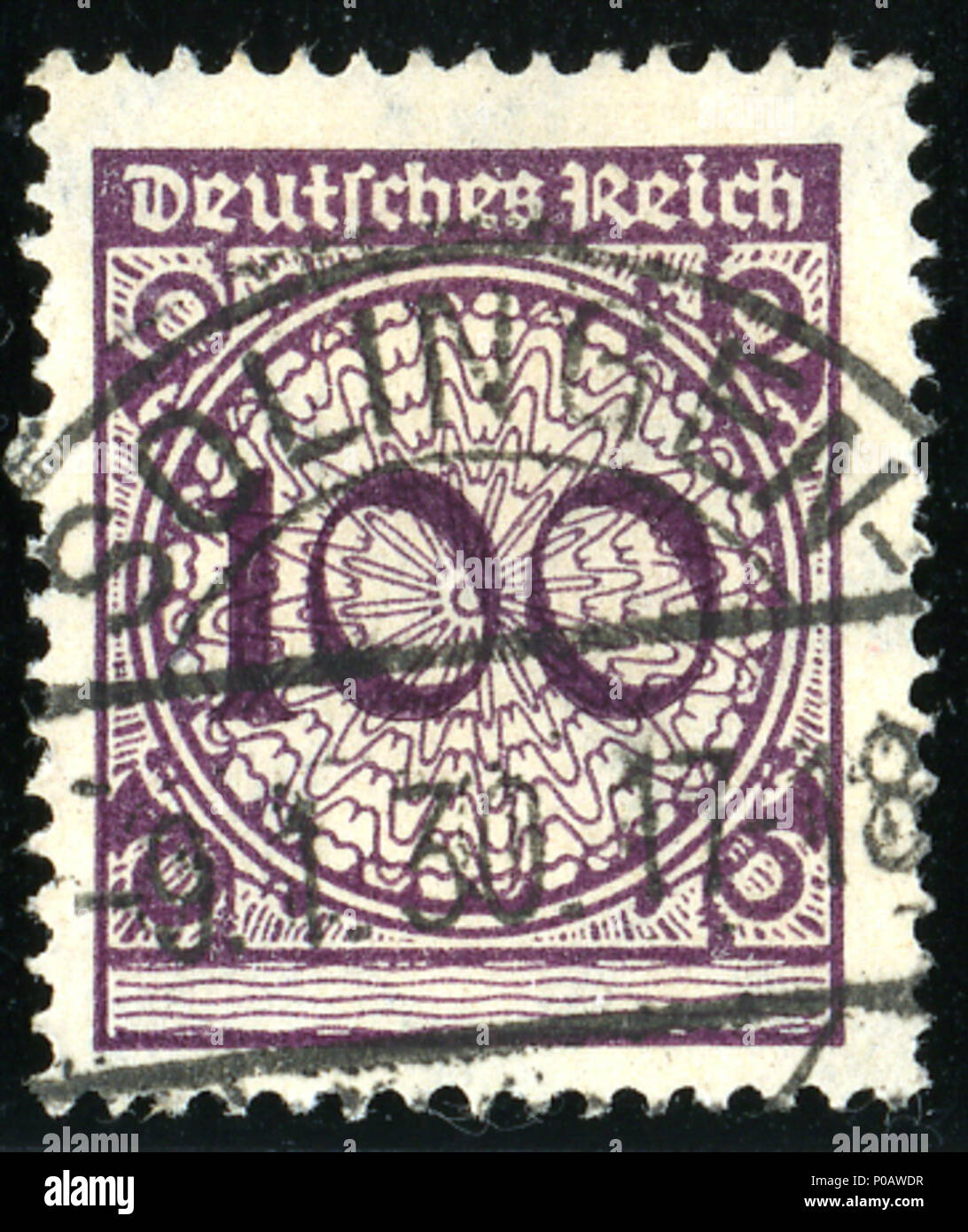 . English: Stamp of Germany, post-inflation issue December 1923, 100 Pfg, cancelled at SOLINGEN on 9 January 1930.  . 9 January 1930. Jacquesverlaeken 1 1930 100Pfg Solingen Mi343 Stock Photo