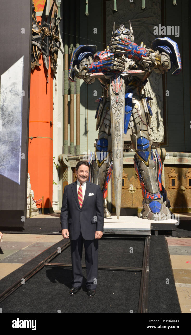 TRANSFORMERS - OPTIMUS PRIME Handprint/Footprint Ceremony at Chinese ...