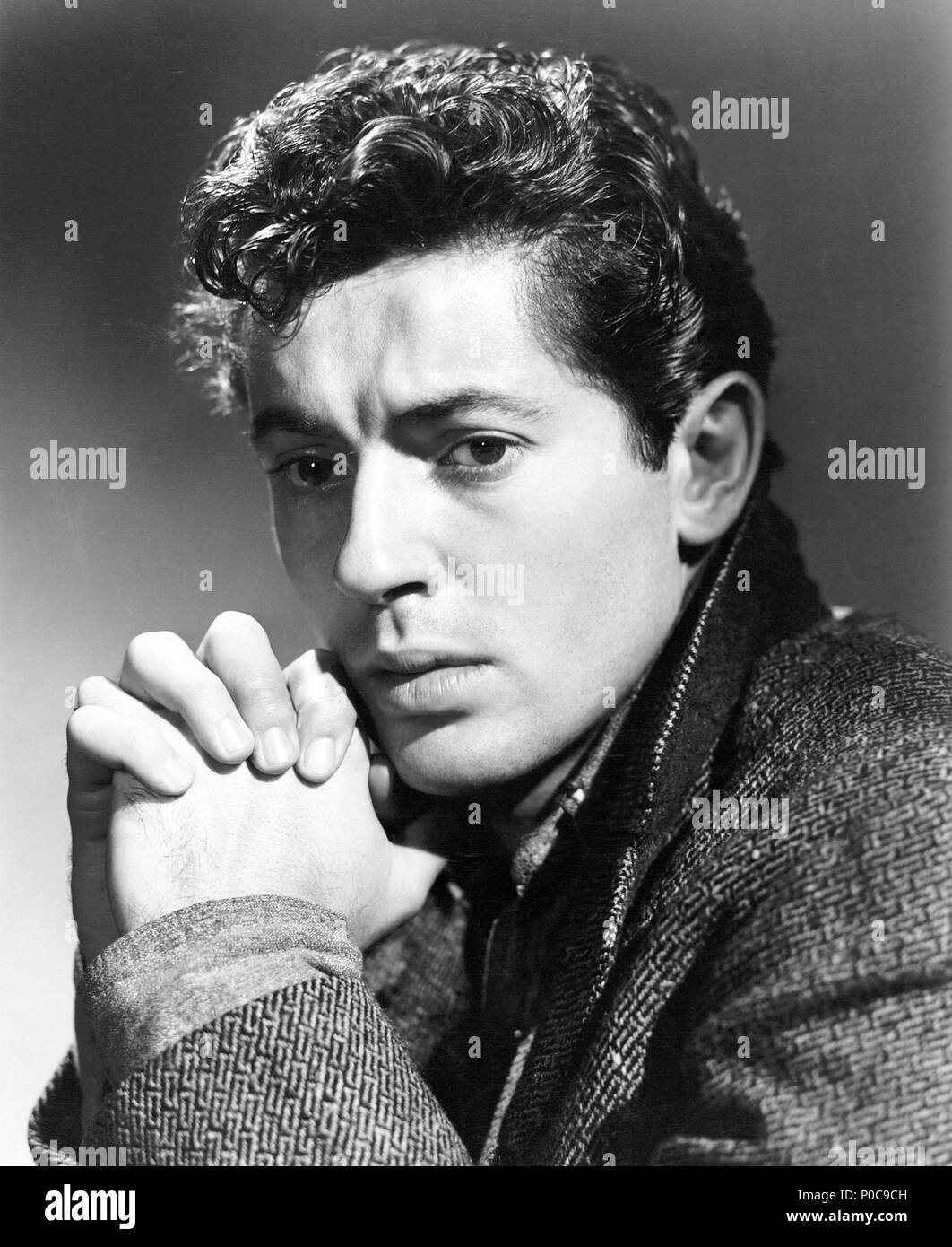 Original Film Title: I WANT YOU.  English Title: I WANT YOU.  Film Director: MARK ROBSON.  Year: 1951.  Stars: FARLEY GRANGER. Credit: RKO RADIO PICTURES / Album Stock Photo