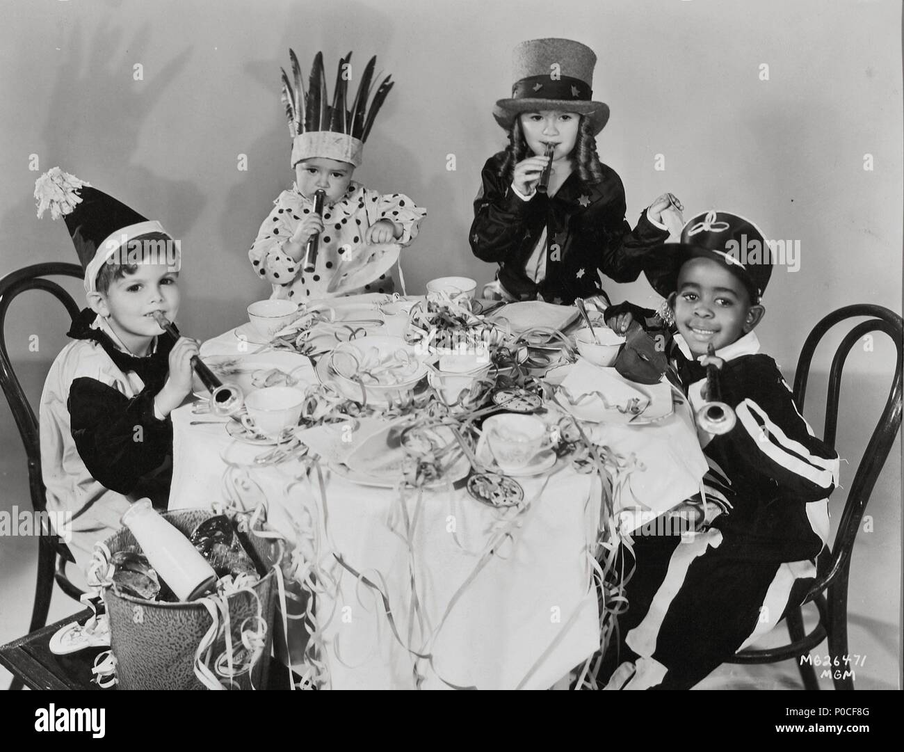 Original Film Title Our Gang English Title Our Gang Film Director Robert F Mcgowan Year 1922 Credit Hal Roach Album Stock Photo Alamy Original Film Title Our Gang English Title Our Gang Film Director Robert F Mcgowan Year 1922 Credit Hal Roach Album Stock Photo Alamy
