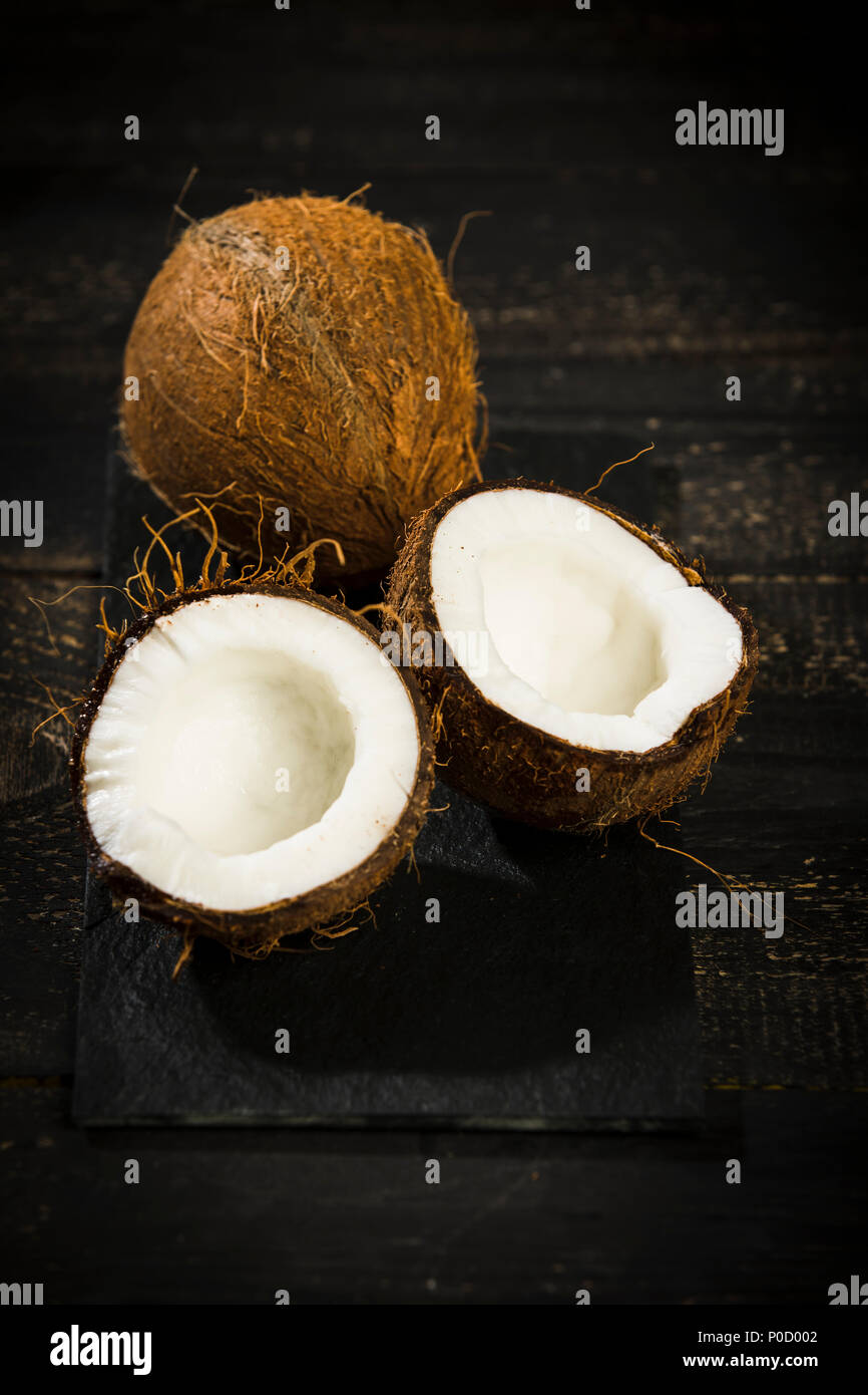 Kokosnüsse, Studio Stock Photo