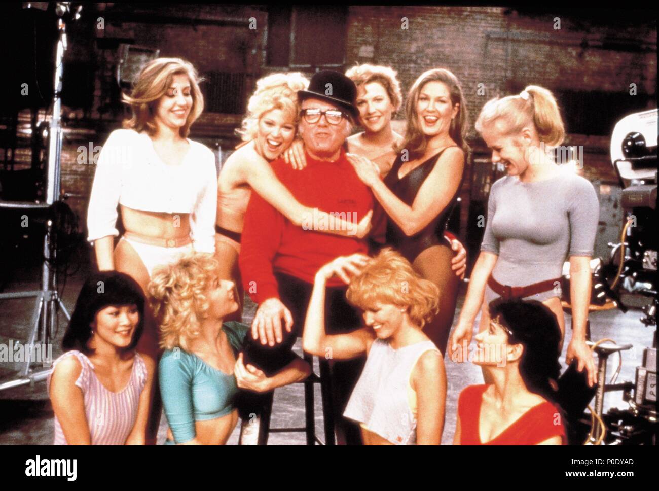 Original Film Title: A CHORUS LINE.  English Title: A CHORUS LINE.  Film Director: RICHARD ATTENBOROUGH.  Year: 1985.  Stars: RICHARD ATTENBOROUGH. Credit: EMBASSY/POLYGRAM / Album Stock Photo