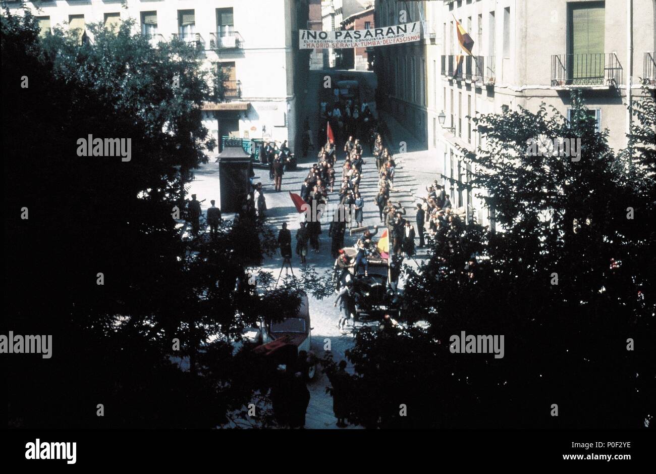 Original Film Title LAS BICICLETAS SON PARA EL VERANO. English Title