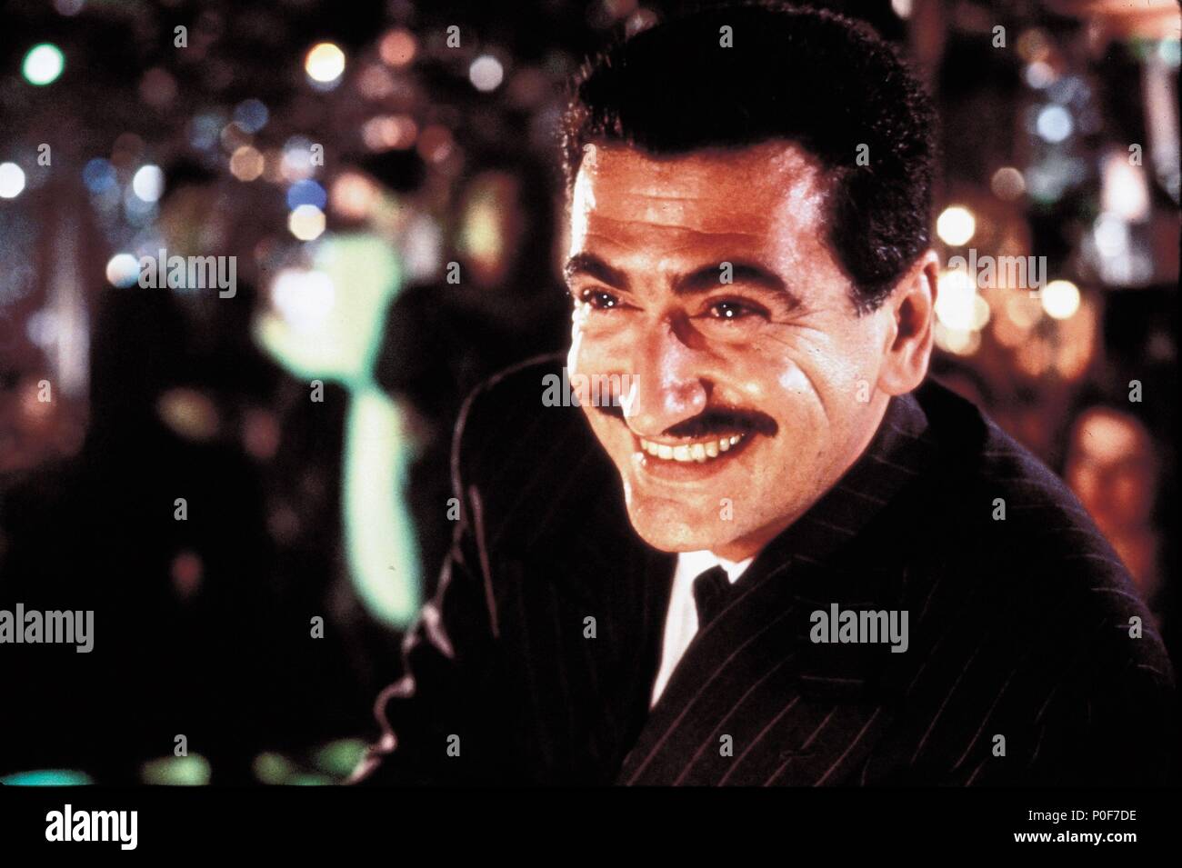 Original Film Title: FRANTIC.  English Title: FRANTIC.  Film Director: ROMAN POLANSKI.  Year: 1988.  Stars: JOHN MAHONEY. Credit: WARNER BROTHERS / Album Stock Photo