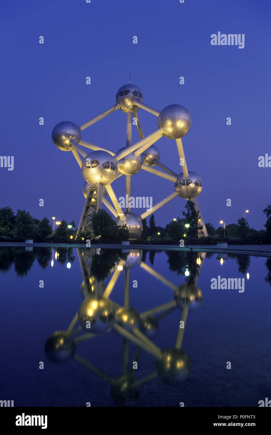 1993 HISTORICAL ATOMIUM EXPO 58 PAVILLION BRUSSELS BELGIUM Stock Photo ...