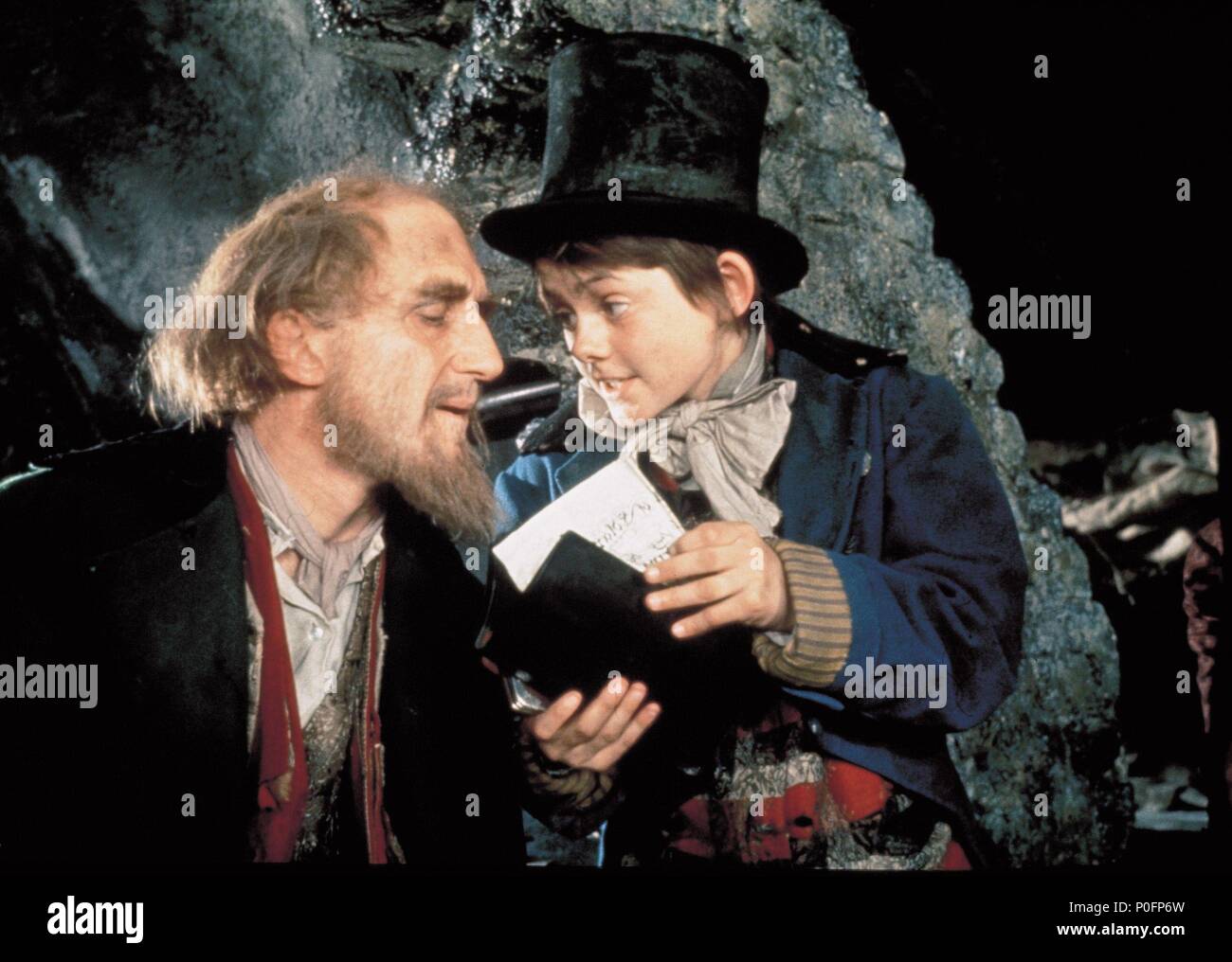 Original Film Title: OLIVER!.  English Title: OLIVER!.  Film Director: CAROL REED.  Year: 1968.  Stars: RON MOODY; JACK WILD. Credit: COLUMBIA PICTURES / Album Stock Photo