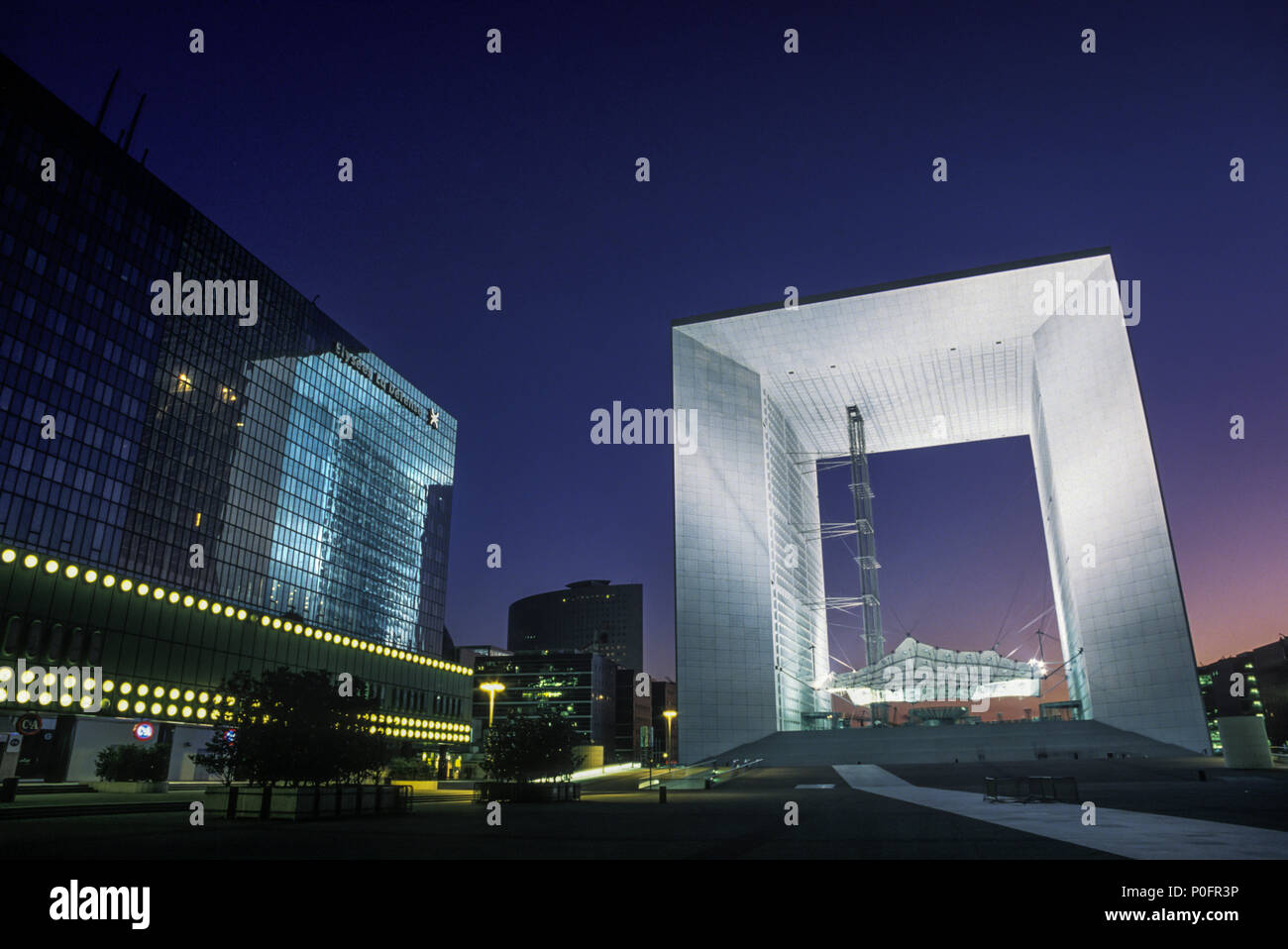 1993 HISTORICAL FOUNTAIN ARCHE DE LA FRATERNITE LA DEFENSE PARIS FRANCE Stock Photo