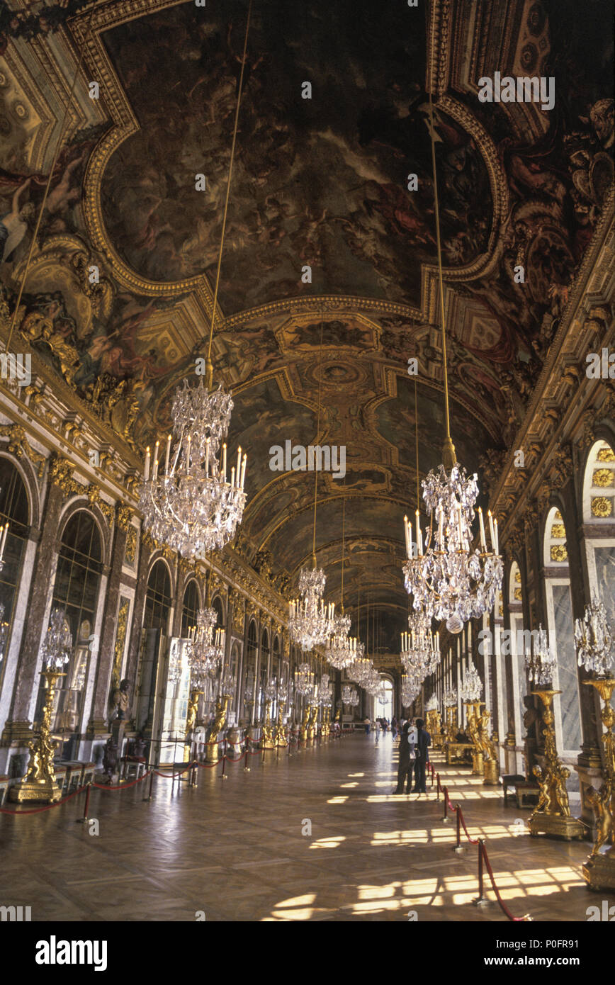 Palace versailles vintage hi-res stock photography and images - Alamy