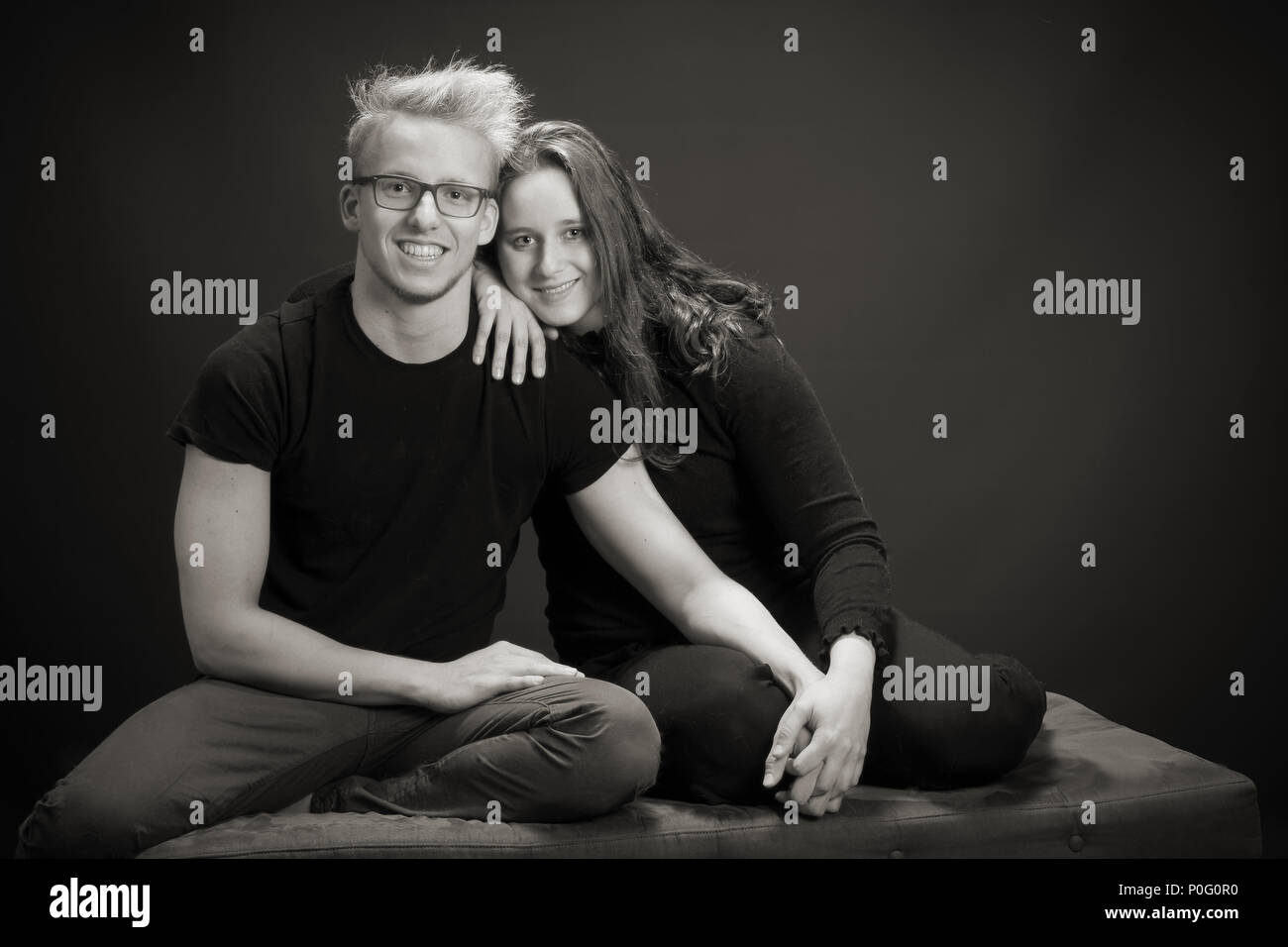 Couple black man white woman studio hi-res stock photography and images ...