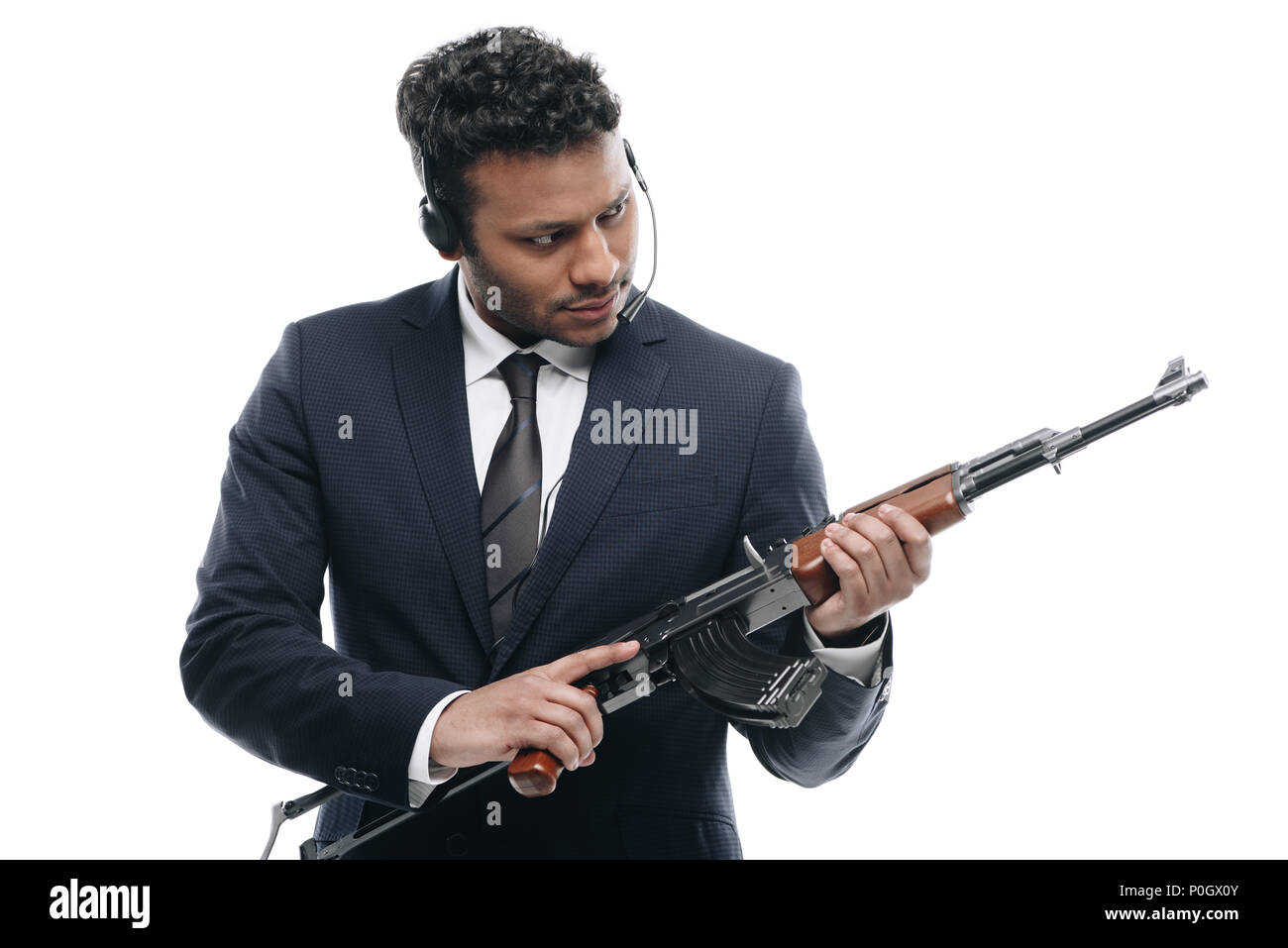 https://c8.alamy.com/comp/P0GX0Y/african-american-bodyguard-with-rifle-and-headset-isolated-on-white-P0GX0Y.jpg