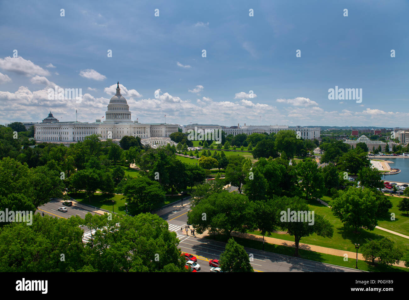 USA Wasington DC D.C. The U S Capitol Building on the hill on a sunny summer day. Stock Photo